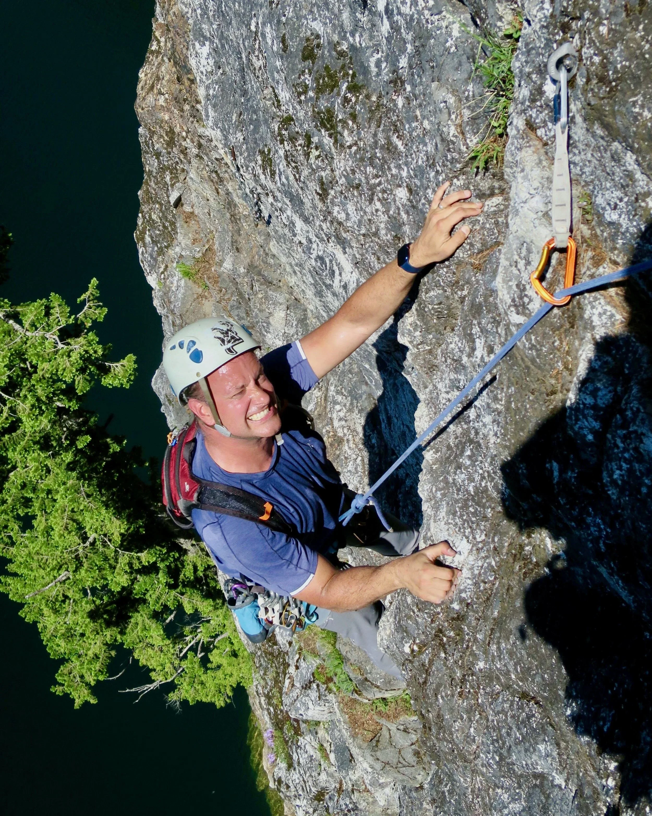 Climbing+on+50th.jpeg