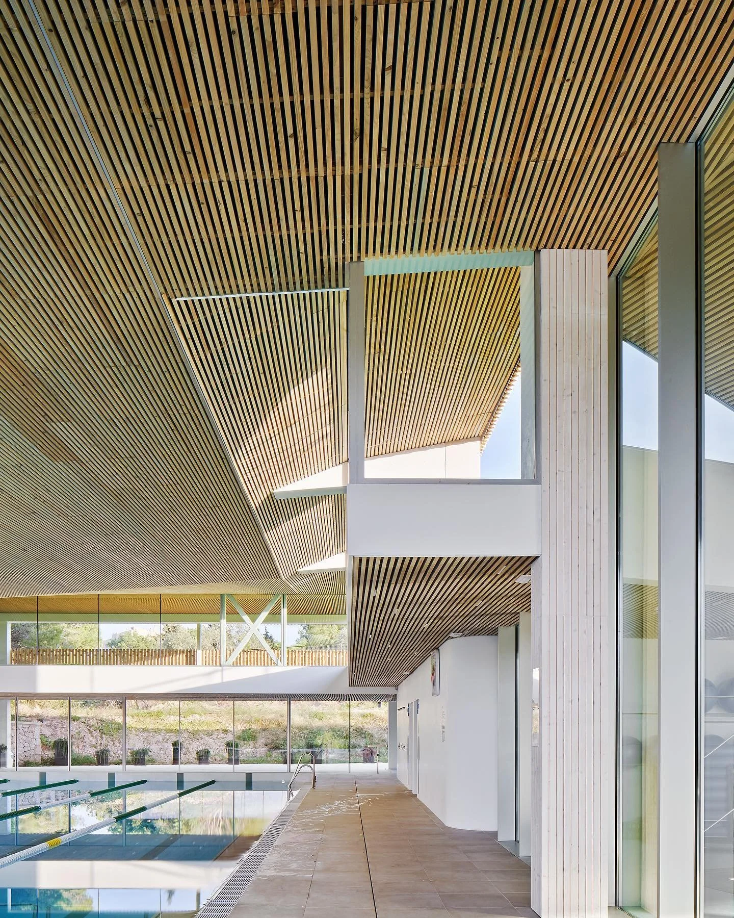 Queens Sports Centre #mallorca#majorcaarchitecture #architecture#arquitecturamallorca #arquitectura#archilovers#arquitecturaespañola#arquitectosmallorca#balearicislands