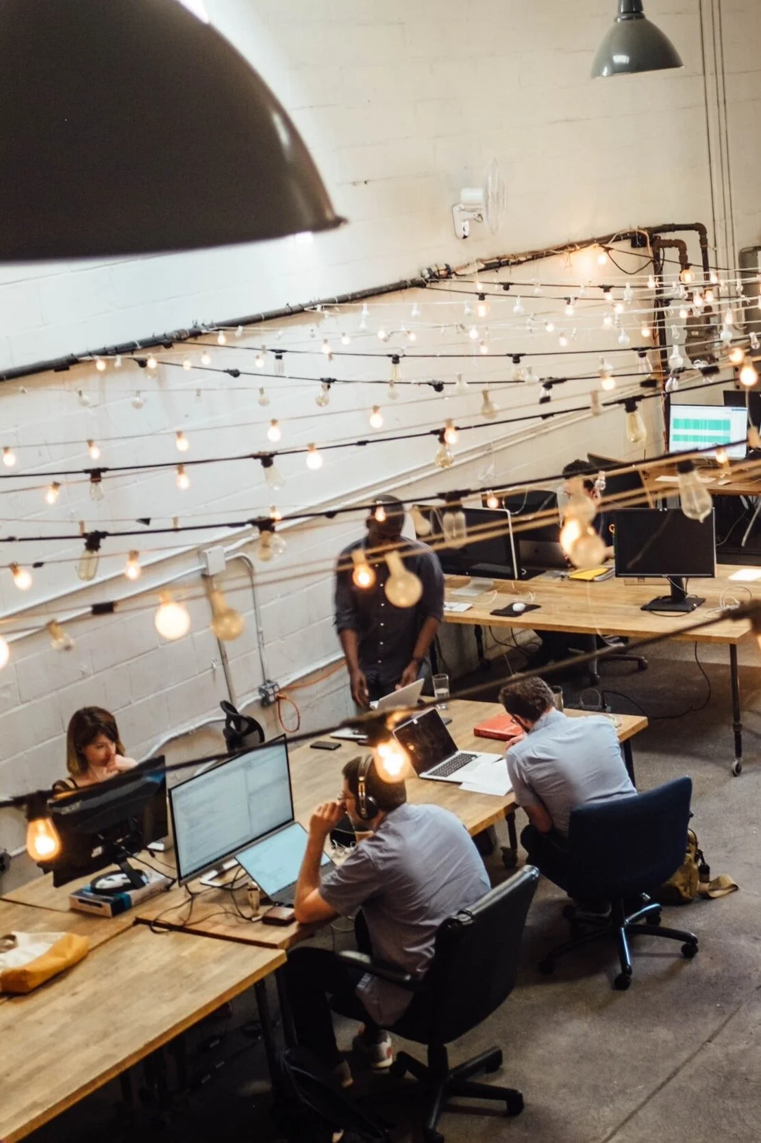 Oona Collins asks: Is your business really ‘hybrid ready’? What to think about right now!