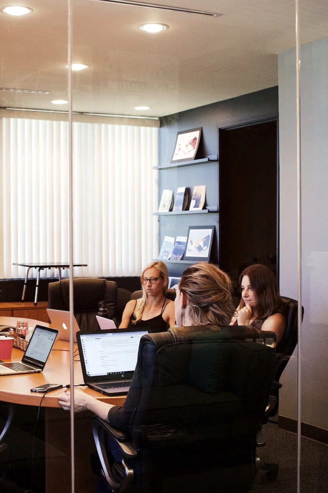 How to lead with gravitas with Oona Collins of Potential Plus International