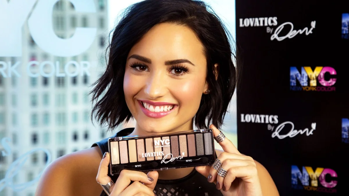 demi-lovato-1c0371ef-b00c-48ce-b466-750cb6dfe51d.jpg
