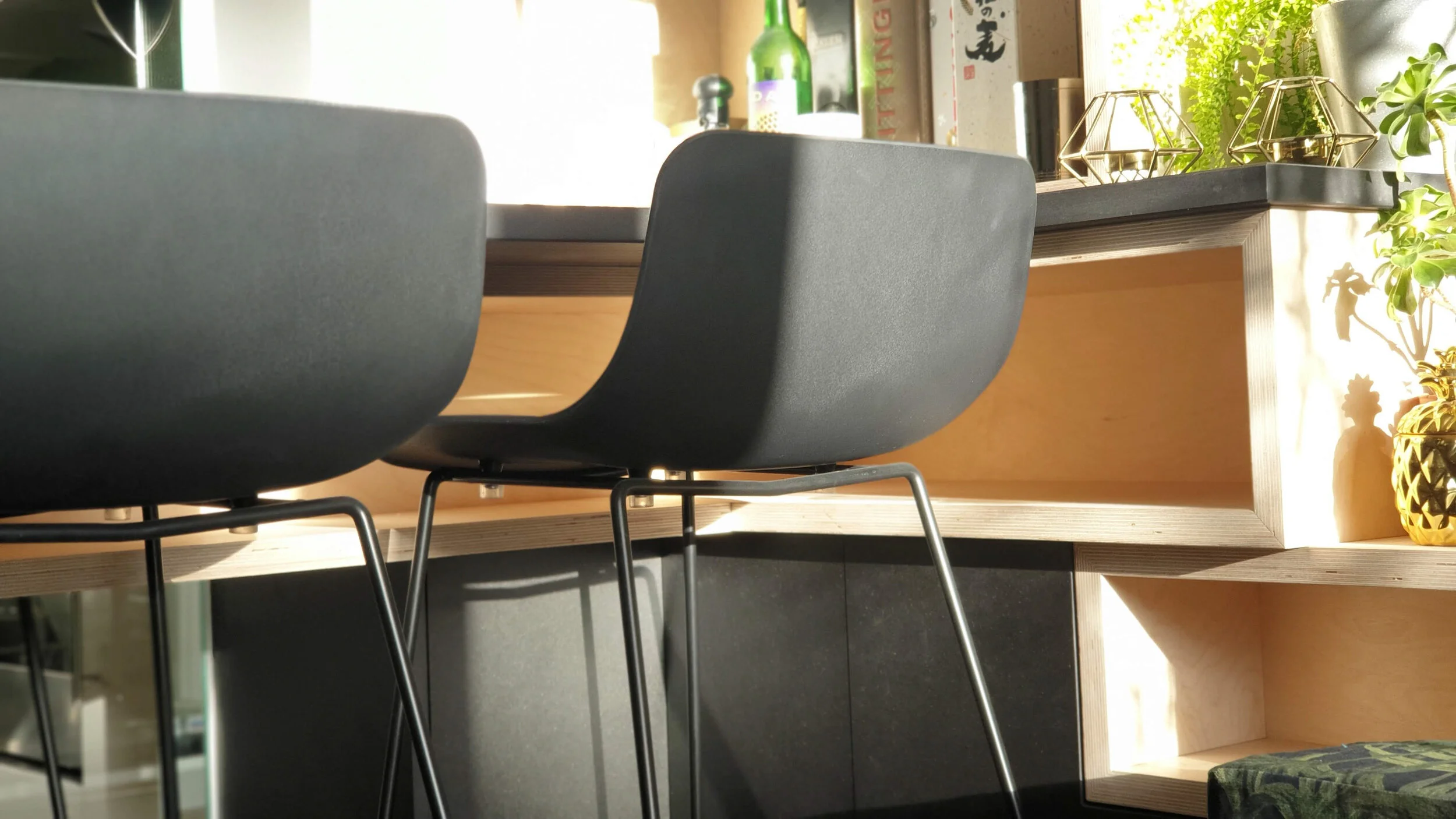 Media Unit YOUNG & DENGEL17.jpg