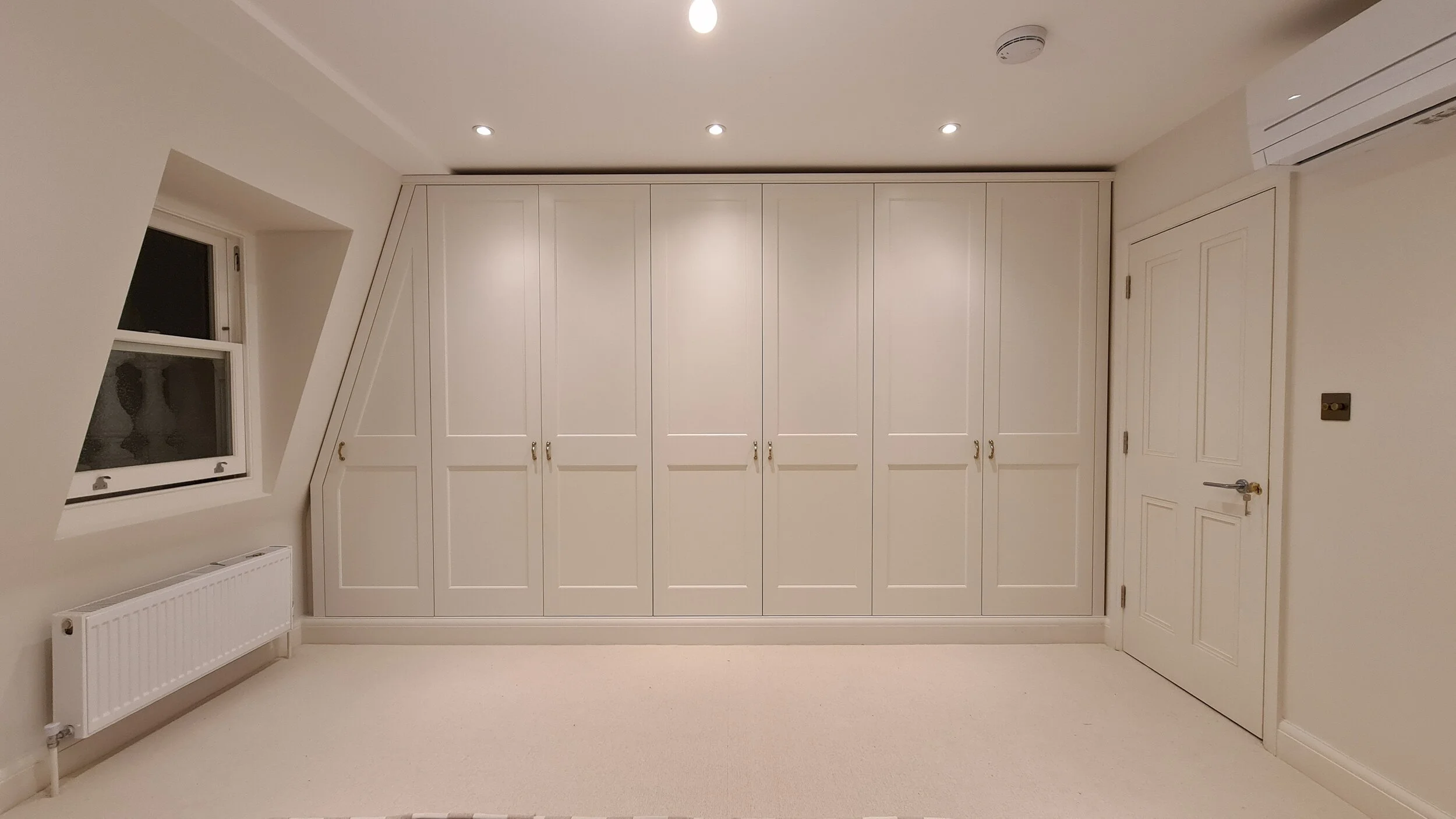 Young and Dengel Fitted Wardrobes 5.jpg
