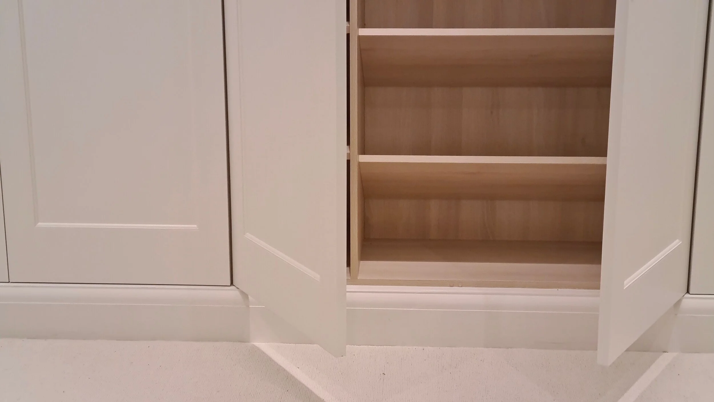 Young and Dengel Fitted Wardrobes 14.jpg