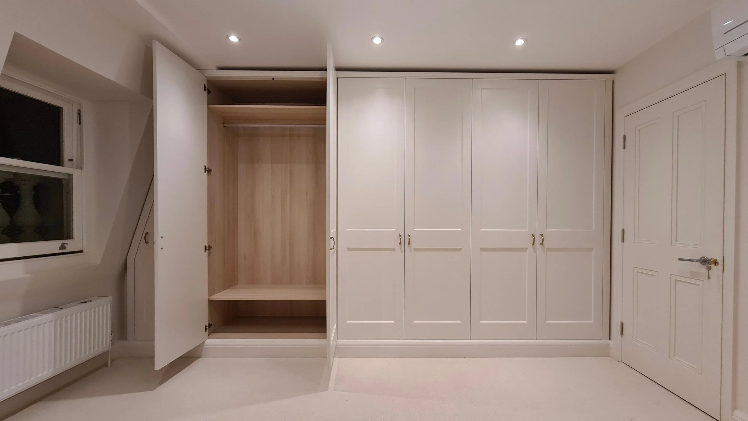 Young and Dengel Fitted Wardrobes 17.jpg