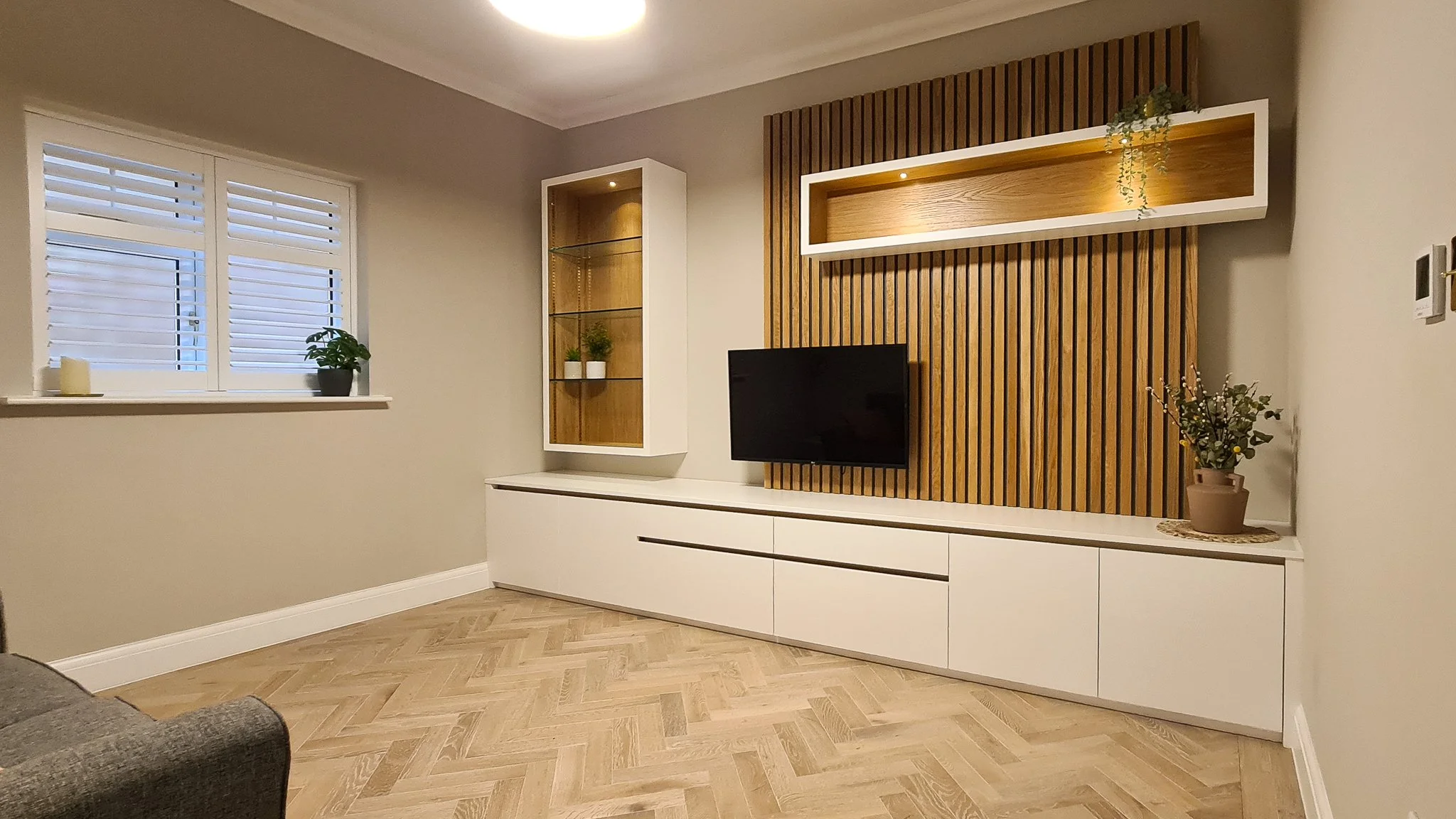 YOUNG + DENGEL Media Unit, Canford Cliffs-29.jpg