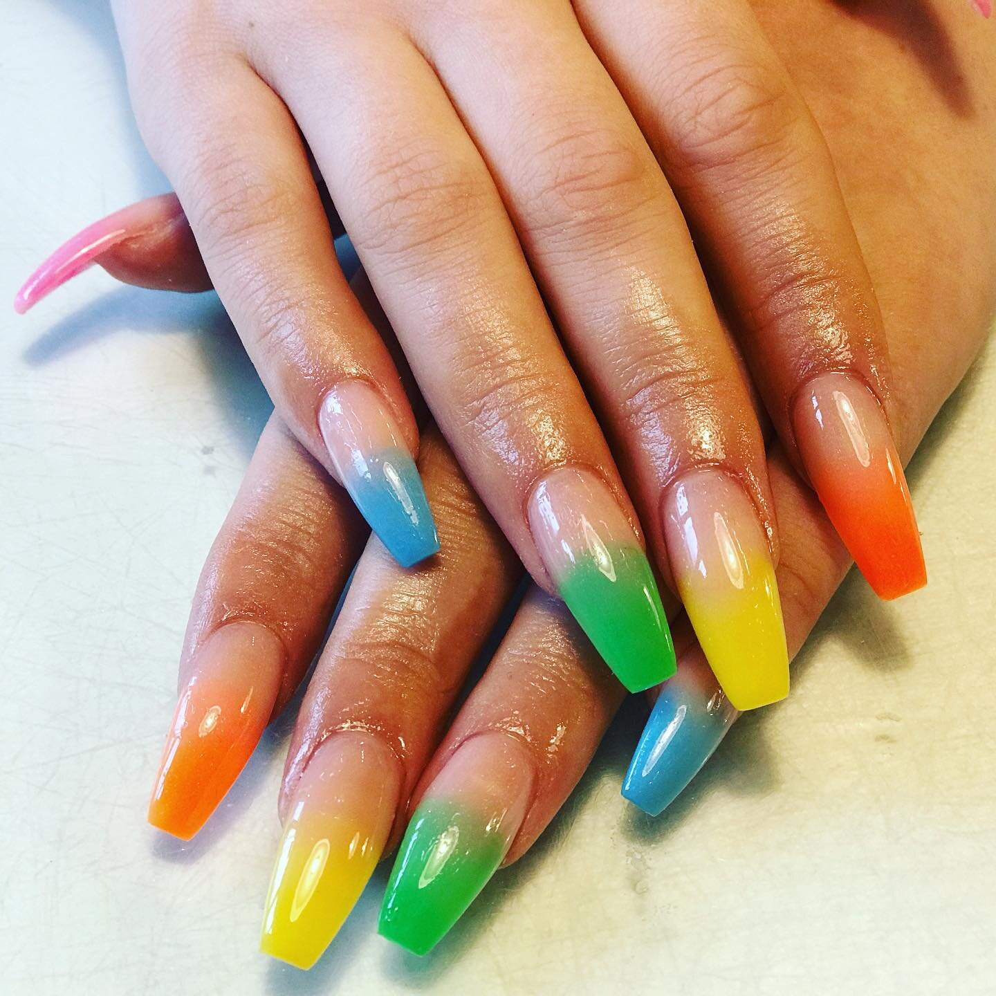 When you can&rsquo;t decide on one colour 😍😍
.
.
.
#ombre #ombrenails #colournails #fun #nails #nailart  #nailsofinstagram #manicure #u #nail #beauty #gelnails #nailstagram #nailsonfleek #nailsoftheday #instanails #nailstyle #inspire #naildesign #n