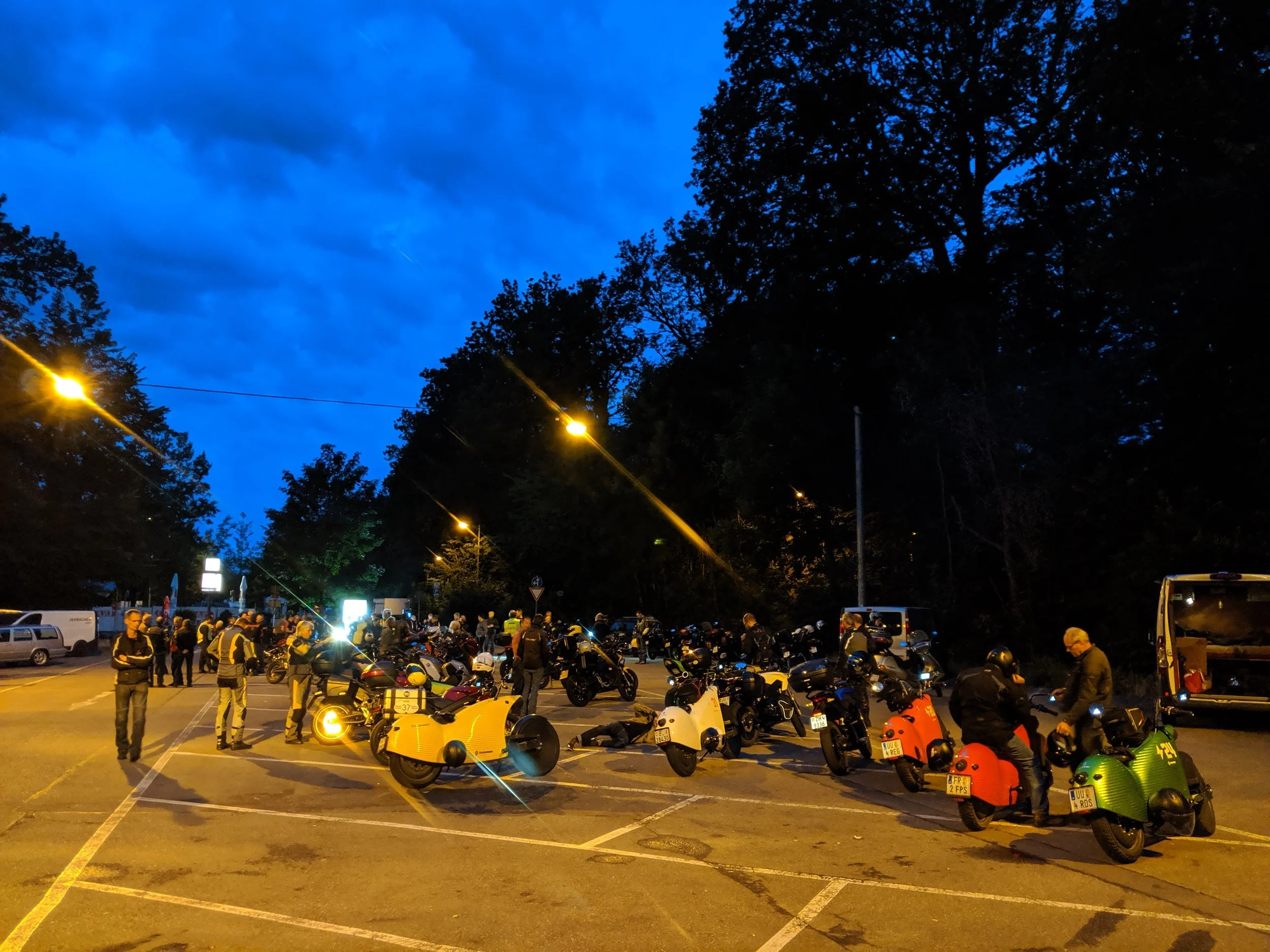 The meetup, 4:30 in the AM, it’s starting!