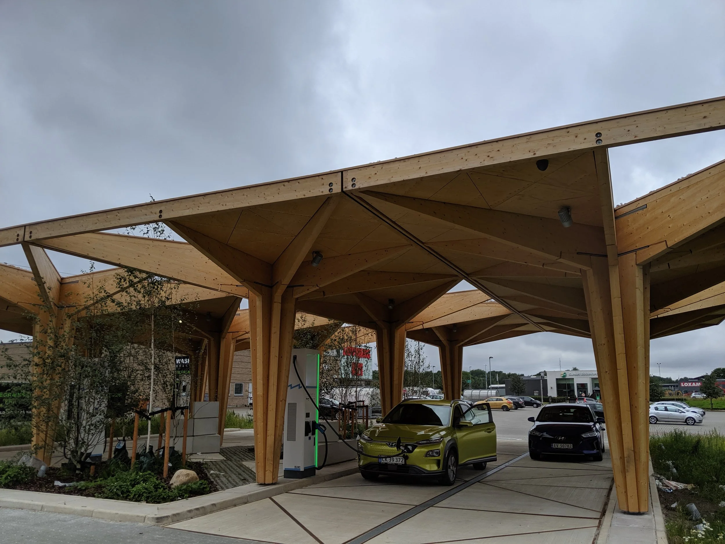 Right now (end of July ‘19) you can (still) charge for free here, no RFID needed. Fredericia by EOn & Clever .