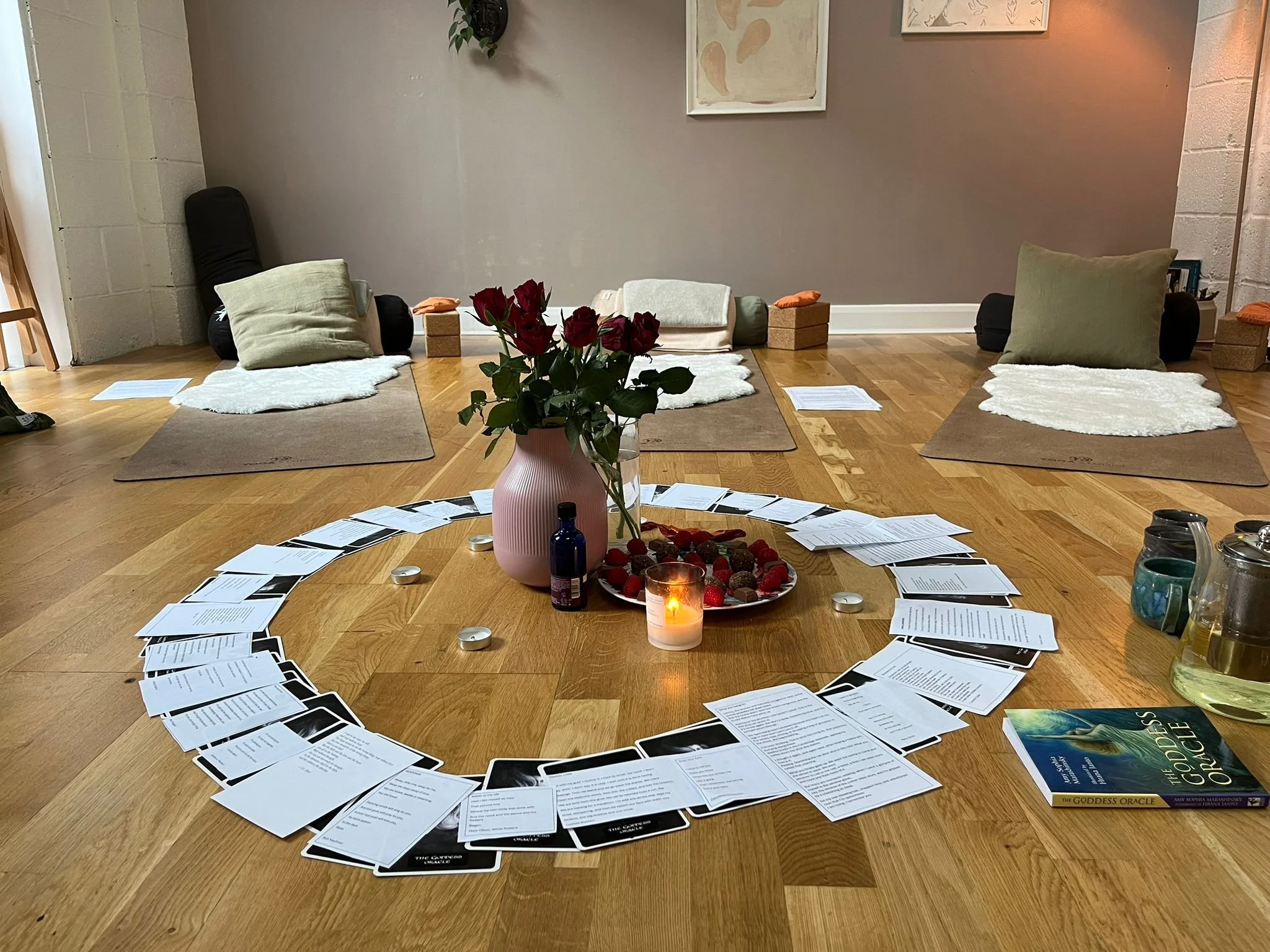 pregnancy yoga course 2.jpg