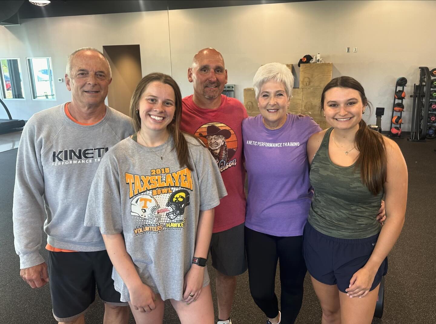 Fit family &amp; friends.  3 generations getting stronger together 🩵💪🏽

#kpt #runlifttrain #fitfam