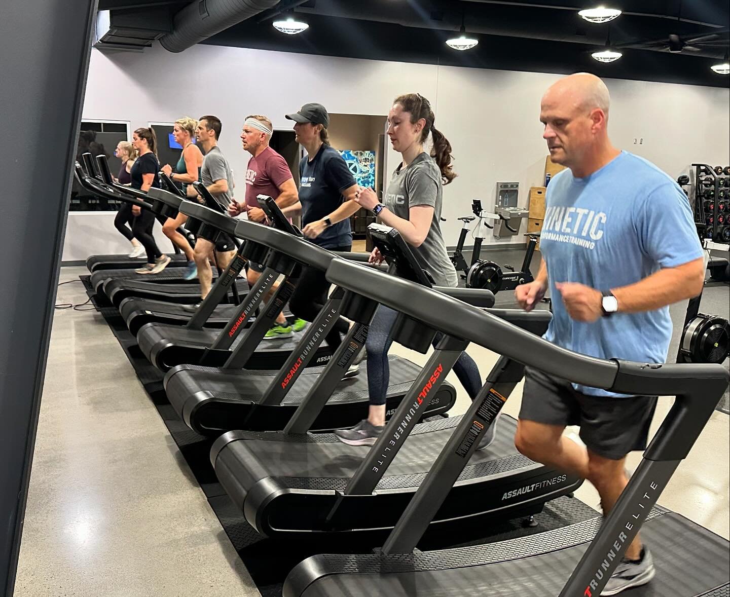 Thursday throw-down. 🔥

What are your workout plans? 

#runlifttrain #kpt