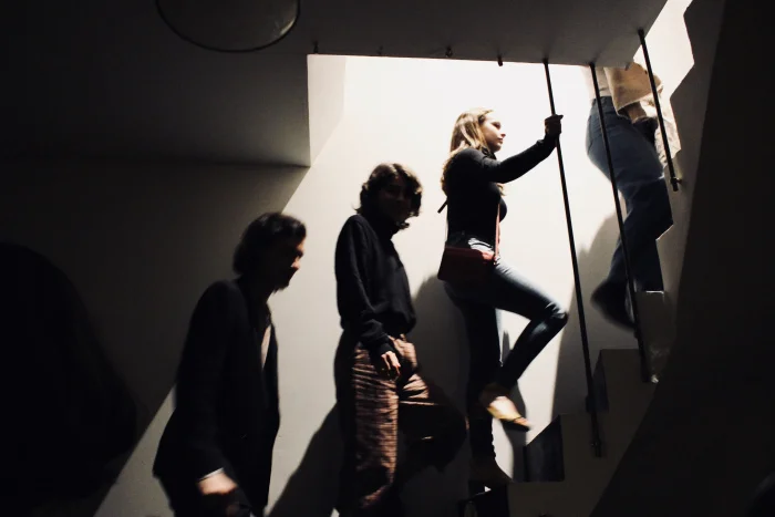  The audience ascends for the battlements scene 