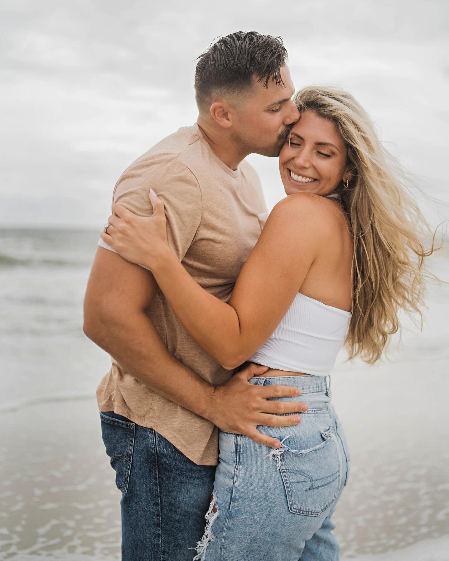 You, me + the sea 

#jacksonvillebeachphotographer #floridaweddingphotographer #floridaweddingvideographer #jacksonvilleweddingphotographer #jacksonvilleweddingvideographer #engagedflorida