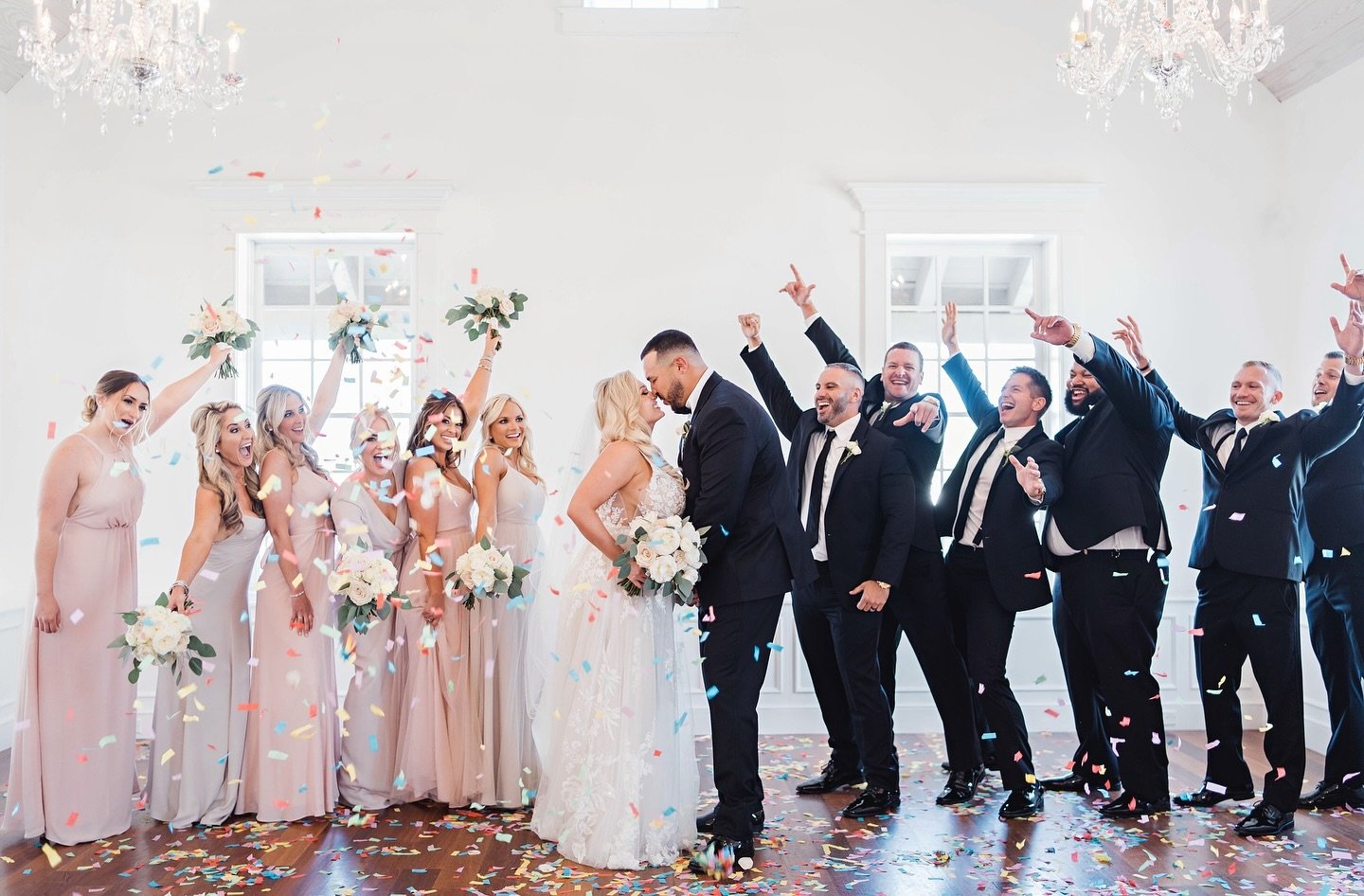 Throwback to this perfect moment with Alden + Marisa surrounded by their favorites 🤍

Big fan of paper confetti for exits and photos like these lately!

#floridaweddingvideographer #floridaweddingphotographer #staugustineweddings #staugustinewedding