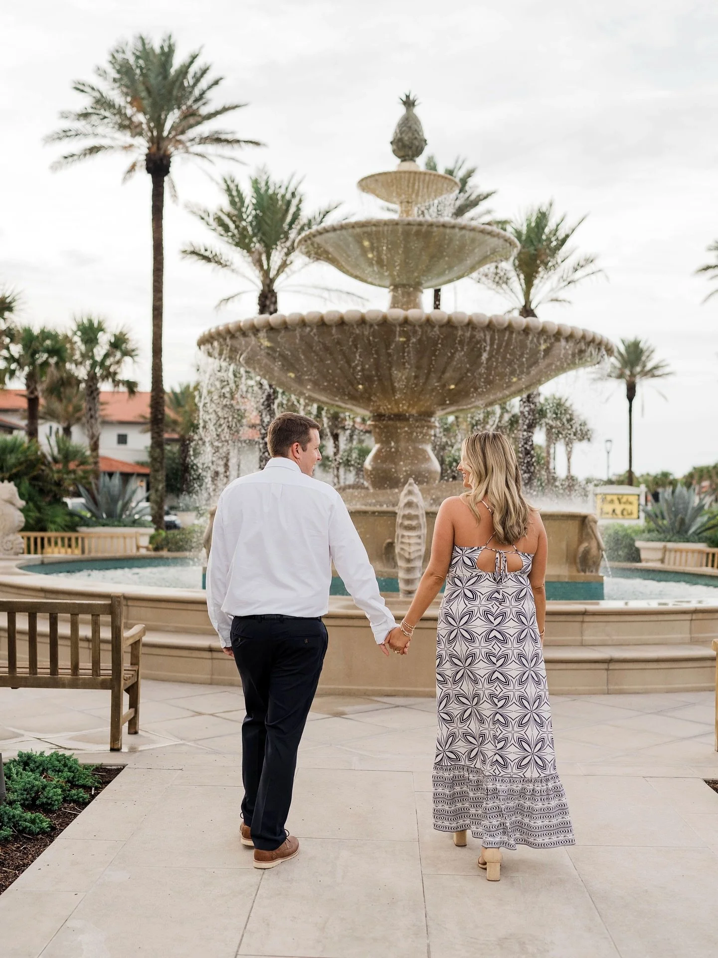 Kelly + Griffin 🤍

We are seriously so excited for their wedding day in January and can not wait to celebrate with them! 

#floridaengagementphotographer #floridaweddingphotographer #pontevedraphotographer #pontevedrawedding #pontevedraweddingphotog
