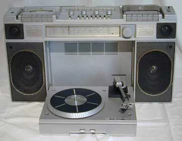 unknown-turntable-boombox.jpg