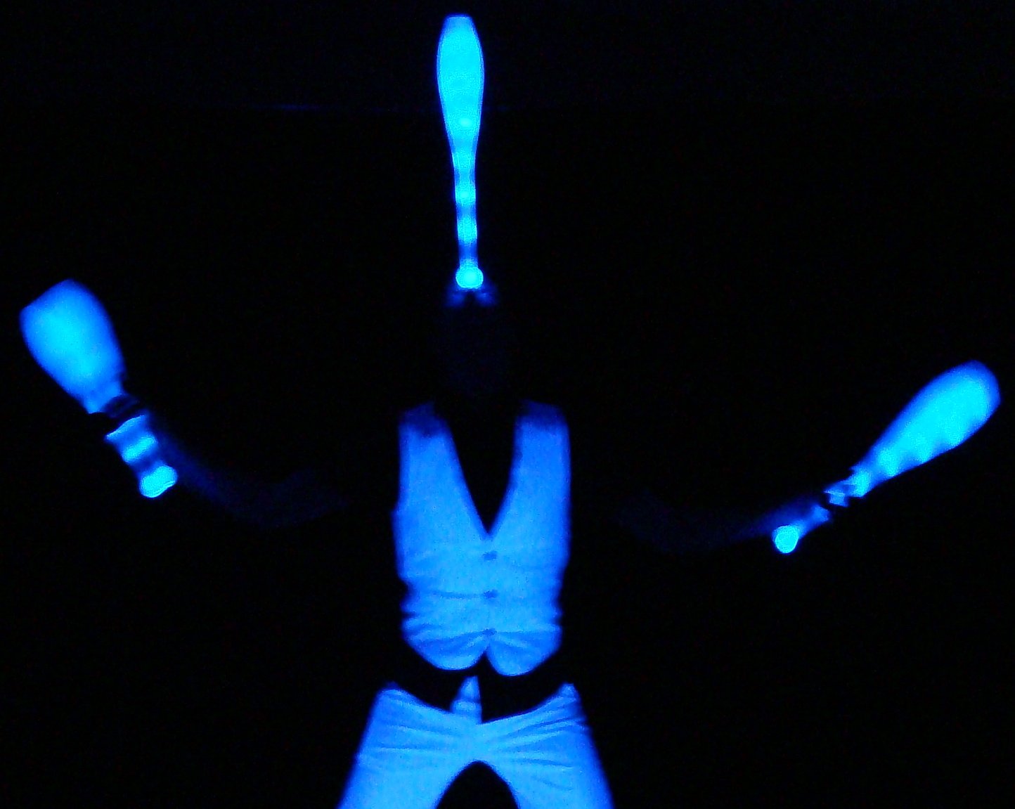 Komonò Circus- animations cirque-jonglerie lumineuse