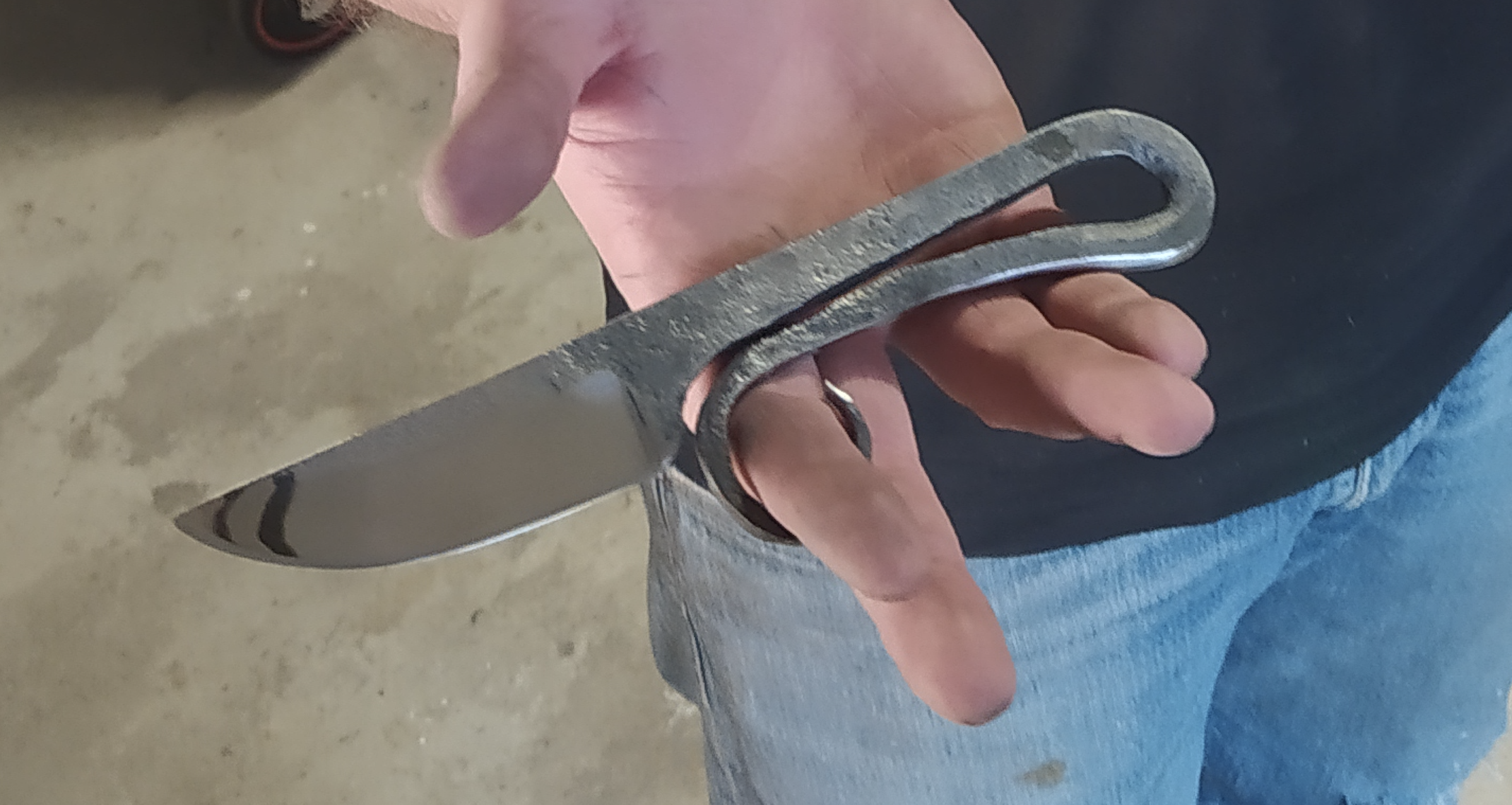 ATELIER BRUT DE FORGE : le métal & moi