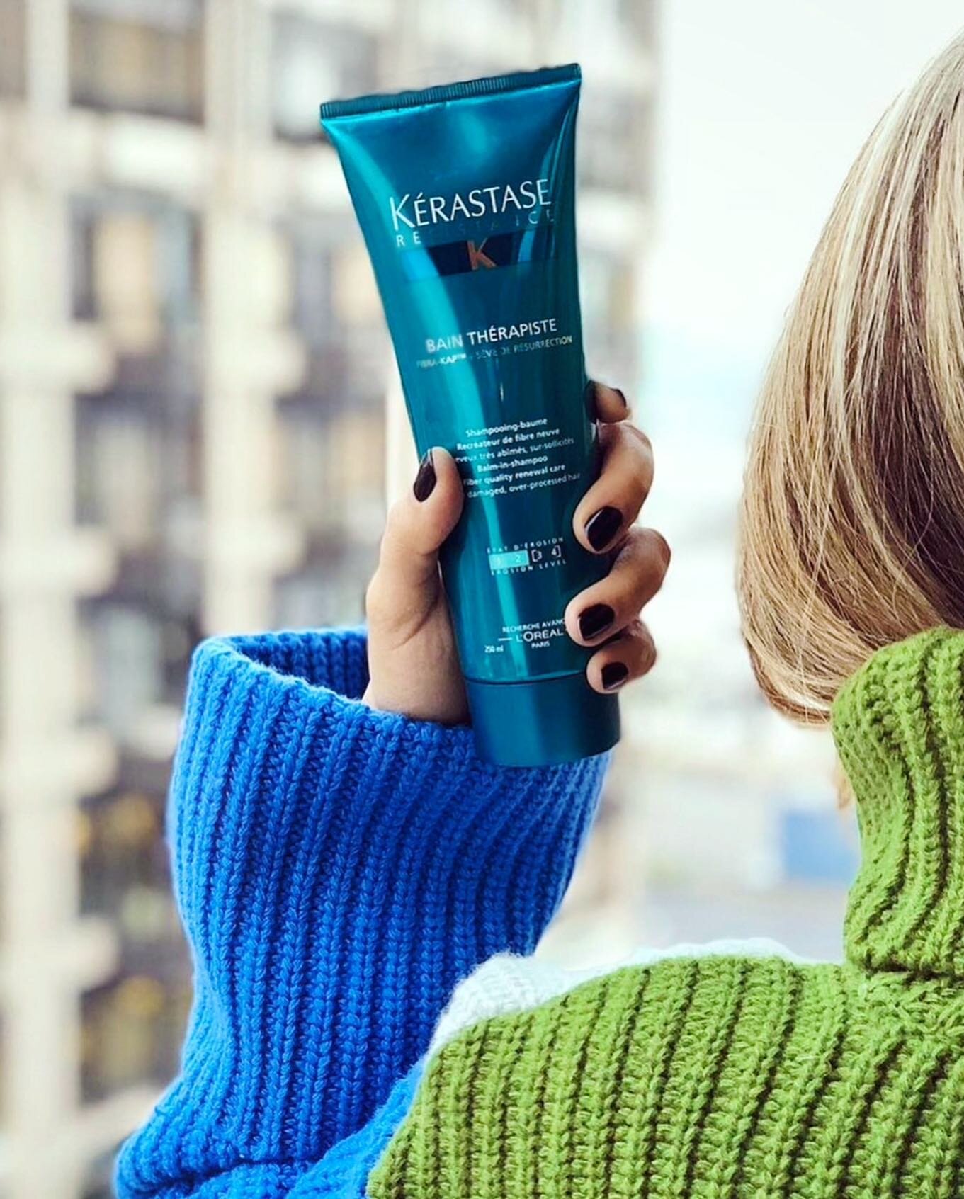 BAIN TH&Eacute;RAPISTE restores the flexibility and elasticity of damaged hair. Shampoo that enters the deepest layers of the cuticule to strengthen existing hair and stimulate growth.

Awarded ELLE Magazine and TotalBeauty.com's Reader's Choice
Beau