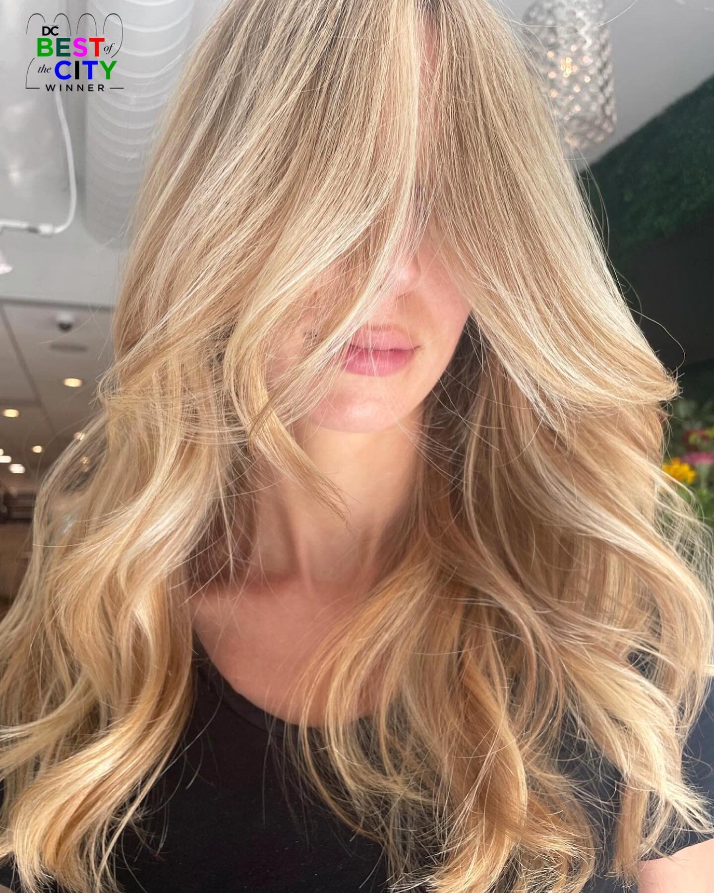 Our books for summer are filling up!

Give us a call to start your hair journey...because your hair should be A. Damn. Vibe! 

Hair by @barbiedoeshairr

#dcsalon #dcbalayage #dccolorist #balayagehair #washingtondc #ferrosalon #balayagedc