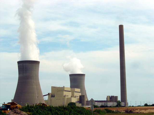 coal-power-plant-1539229-640x480.jpg