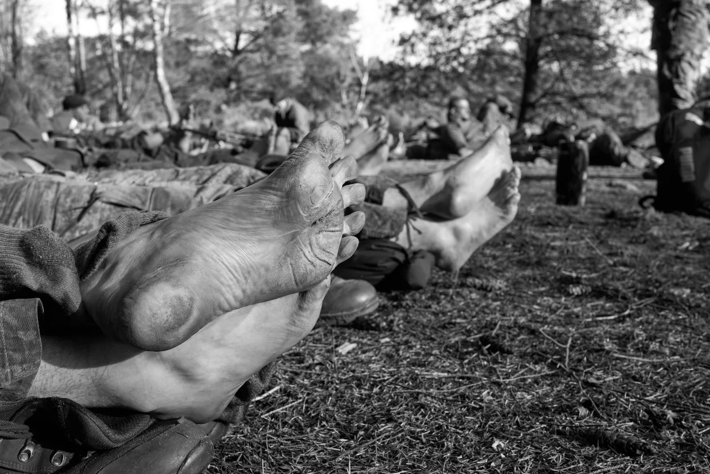 Wanneer POTOM het weekend in het veld doorbrengt, staat er altijd een GV moment (Geestelijke Verzorging) op het programma. Tussen alle fysieke en mentale uitdagingen even twee uurtjes waar niks moet en alles mag. 
.

#geestelijkeverzorging
#geestelij