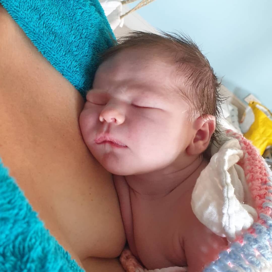 The power of breathing!
🌟
Our baby daughter Mae Aya McNeil was born on Friday morning, a planned home birth but an unplanned delivery by Pete! (And no pain relief!)
🤎
Ah, pranayama.... excellent for focus; for managing pain; and for bringing a new 