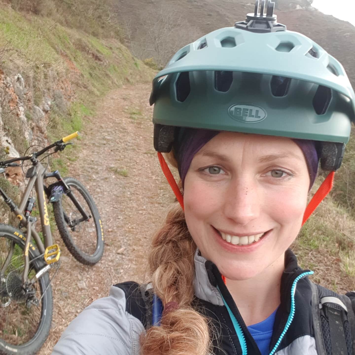 I got out on my #newbike 👌😁 lovingly built up by @adventurepedlars
..
It was meant to be a steady solo pootle in the stunning #asturias. ..
#keelathetraildog had other ideas when she bolted from another dog leaving me to #sweat and #gasp back up th