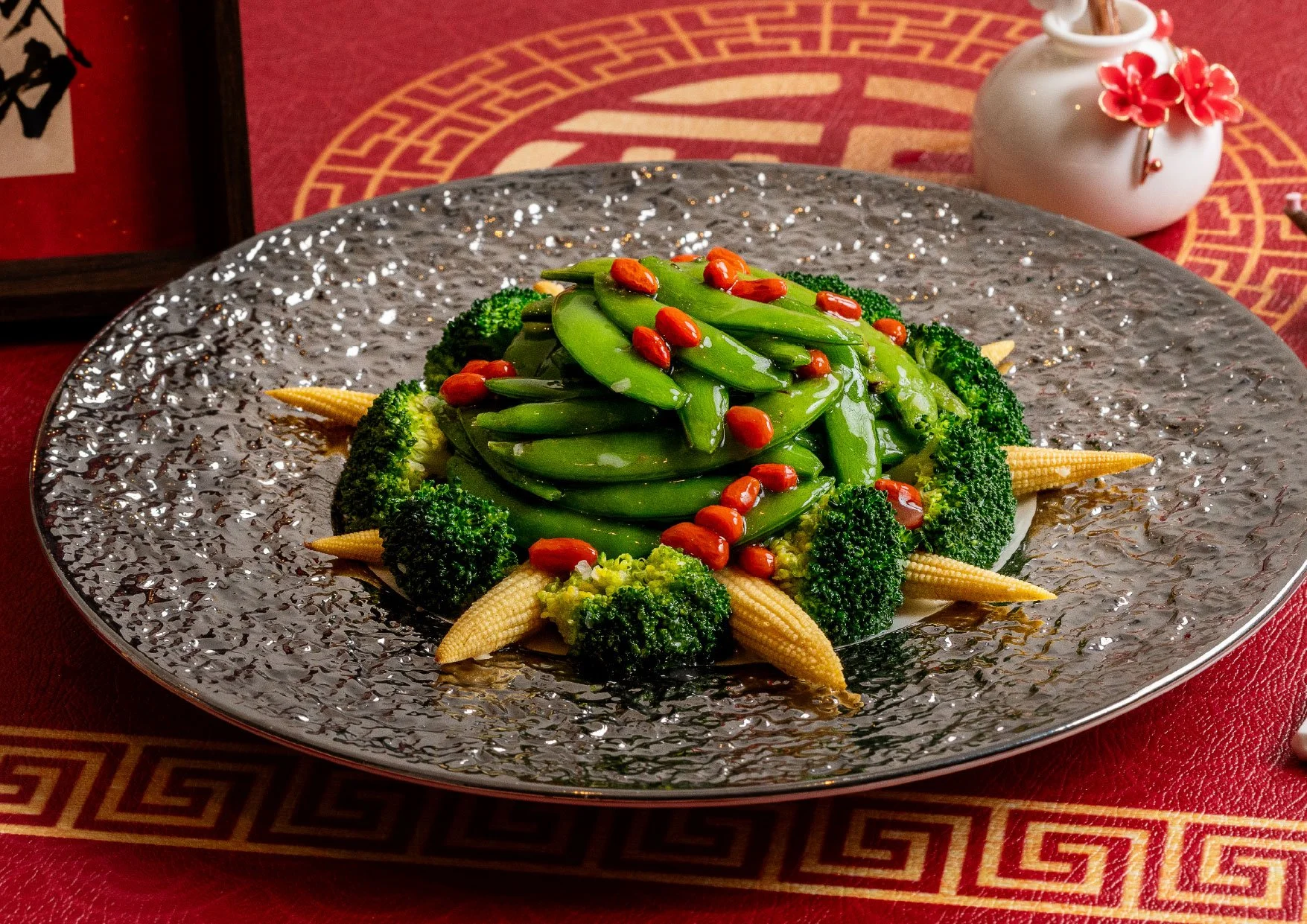 Galloping Trio Steeds of Greener Pastures 奔驰绿原三碧⽟