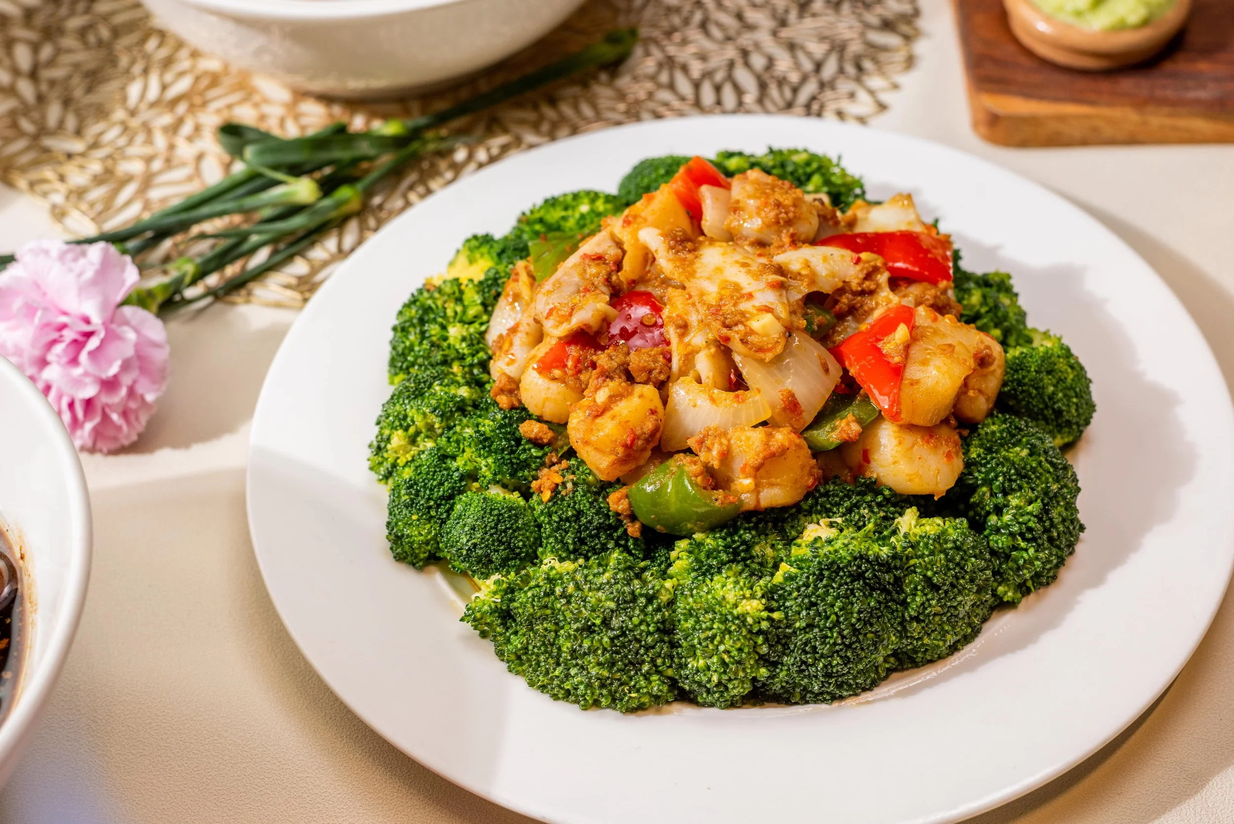 Sauteed Squid, Scallop and Broccoli with Sambal Chilli Sauce 