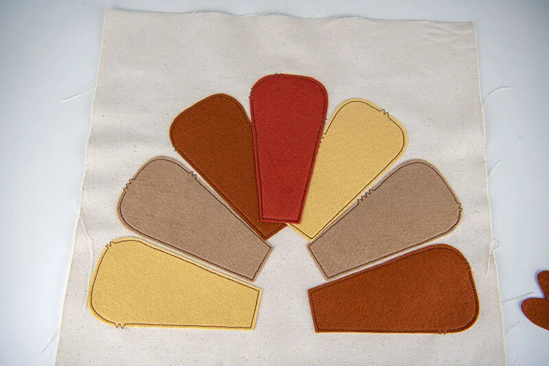 Turkey Applique Pattern Tutorial Stubbornly Crafty turkey-applique-pattern-tutorial-stubbornly-crafty