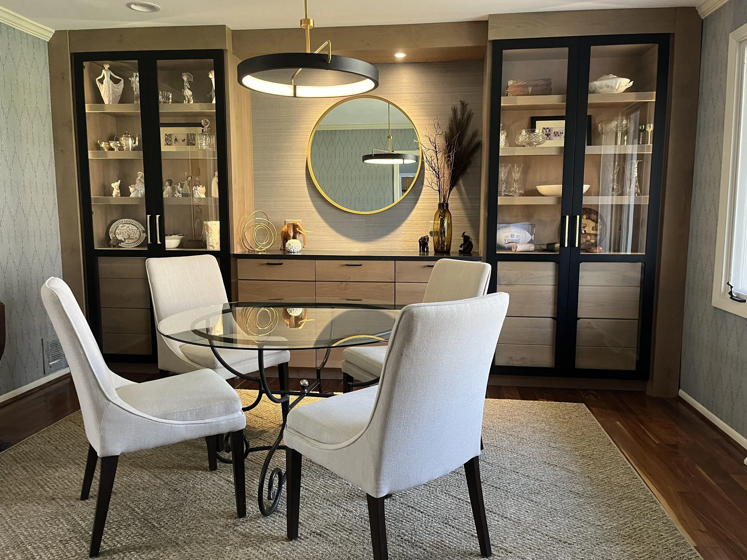 Dining room two-tone cainets.JPG