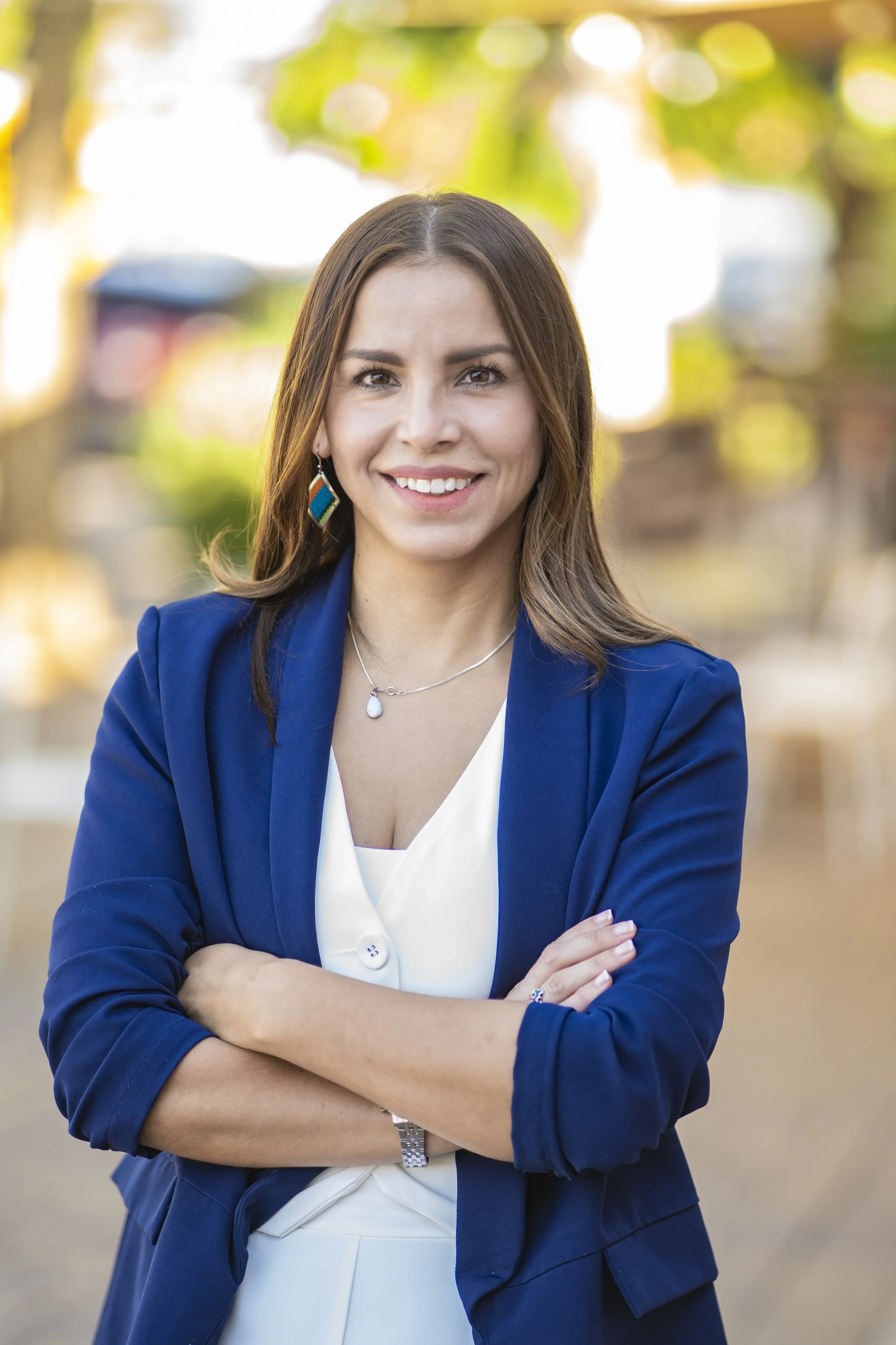 Lisbeth Arescurenaga — AZ