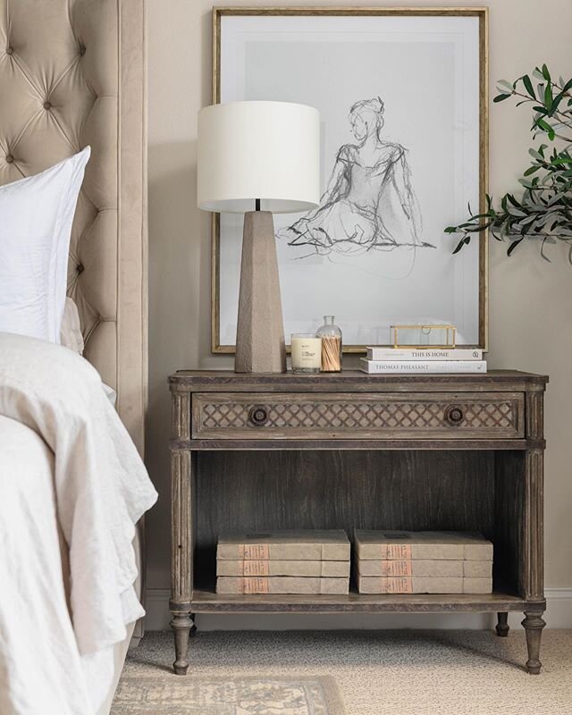 Who says beige has to be boring? The key when going with a monochromatic color story is incorporating varying materials and textures. A velvet headboard, linen duvet, wood nightstand, concrete table lamp... all in the same color family but distinctly