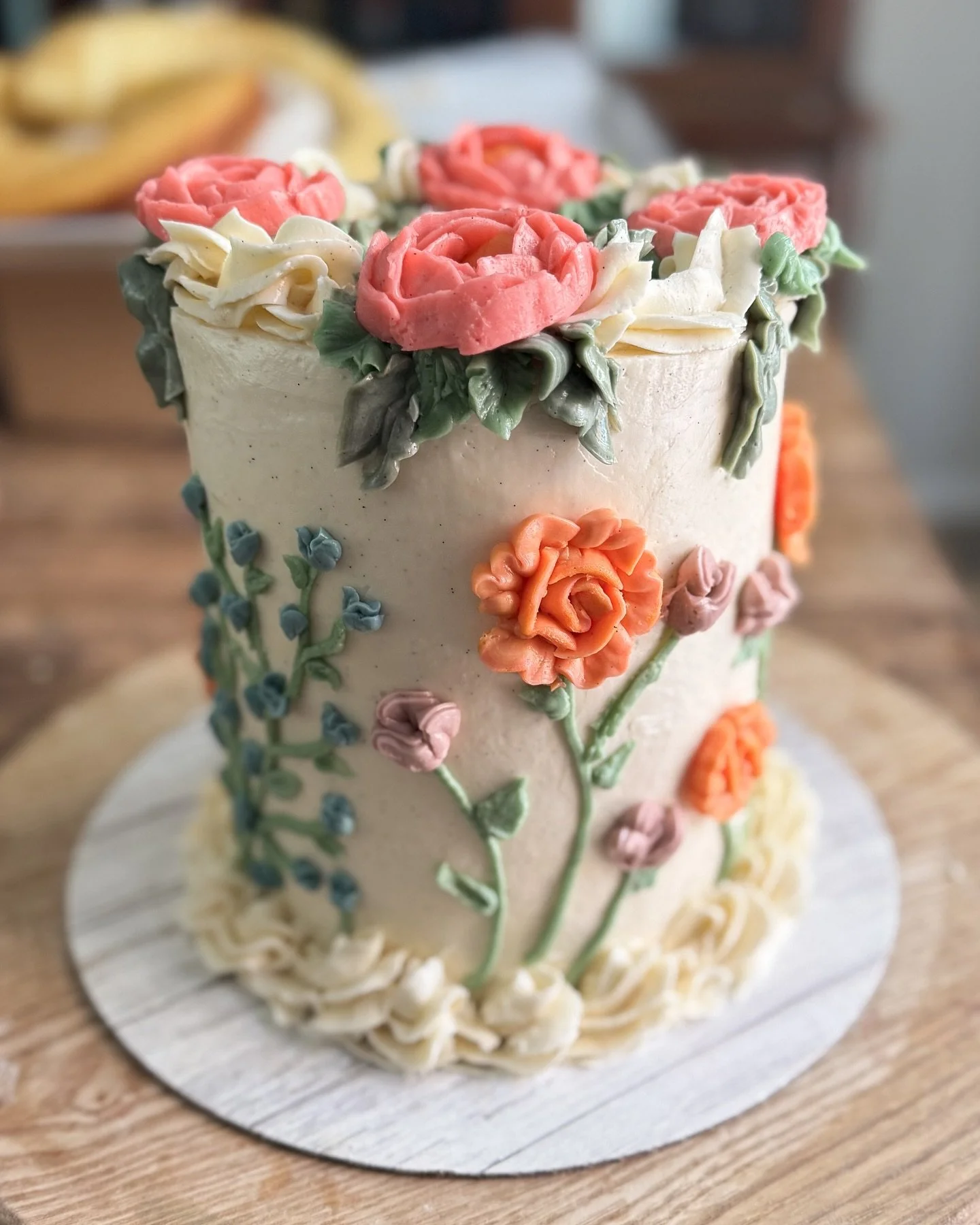 Had the honor of making my sweet friend&rsquo;s birthday cake this week 🫶

#Customcookies #customcookie #royalicing #royalicingcookies #courtscookieco #cookies #sugarcookies #americolor #bakery #cookiesofinstagram #bakers #sonomacounty #sonomacounty