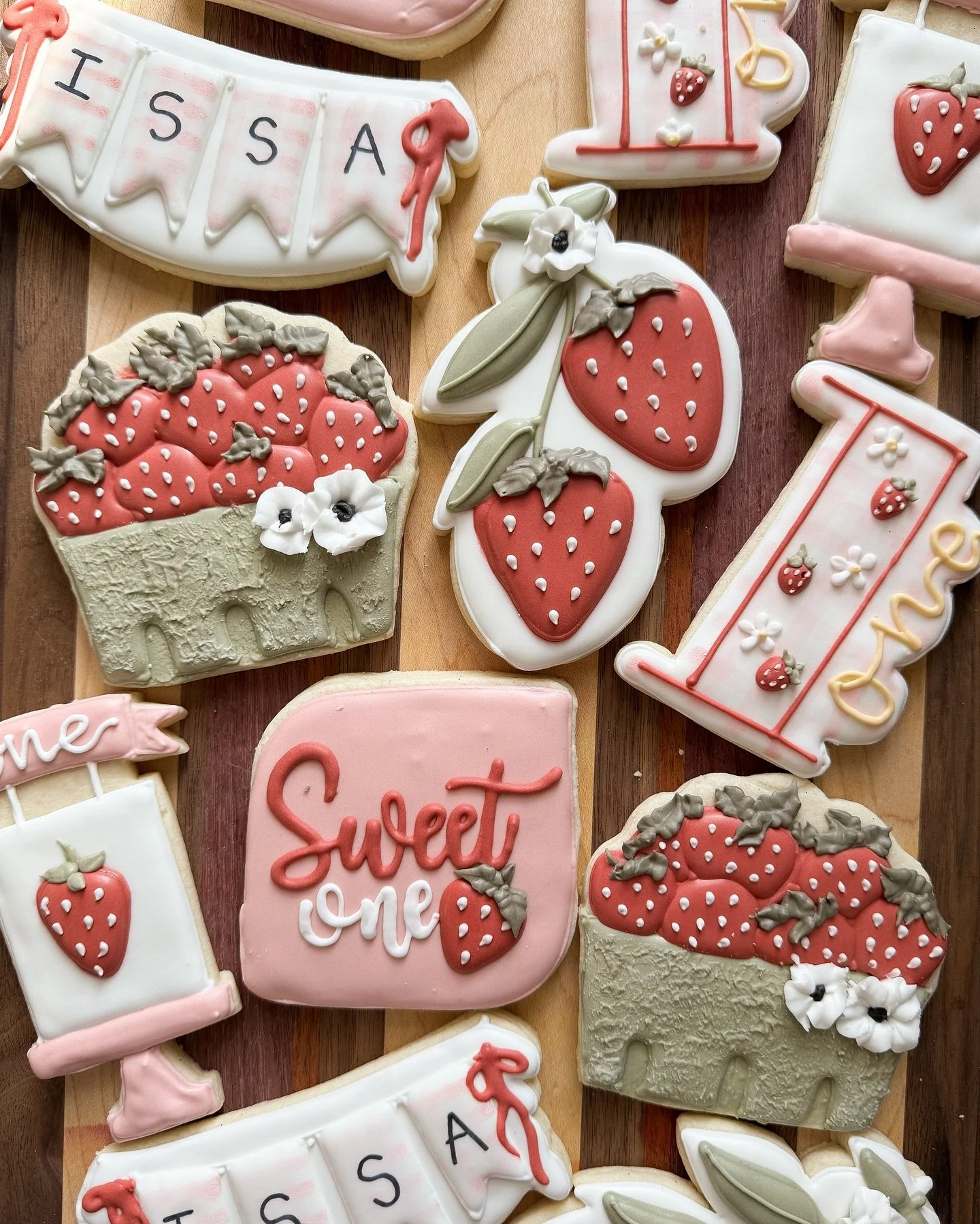 Berry themed first birthdays &gt;&gt;&gt;&gt; 

It&rsquo;s BUSY over here these next few weeks! Please be patient with response times and inquiries. I am basically booked for June, and am taking July off 🫶 August inquires will open at the end of the