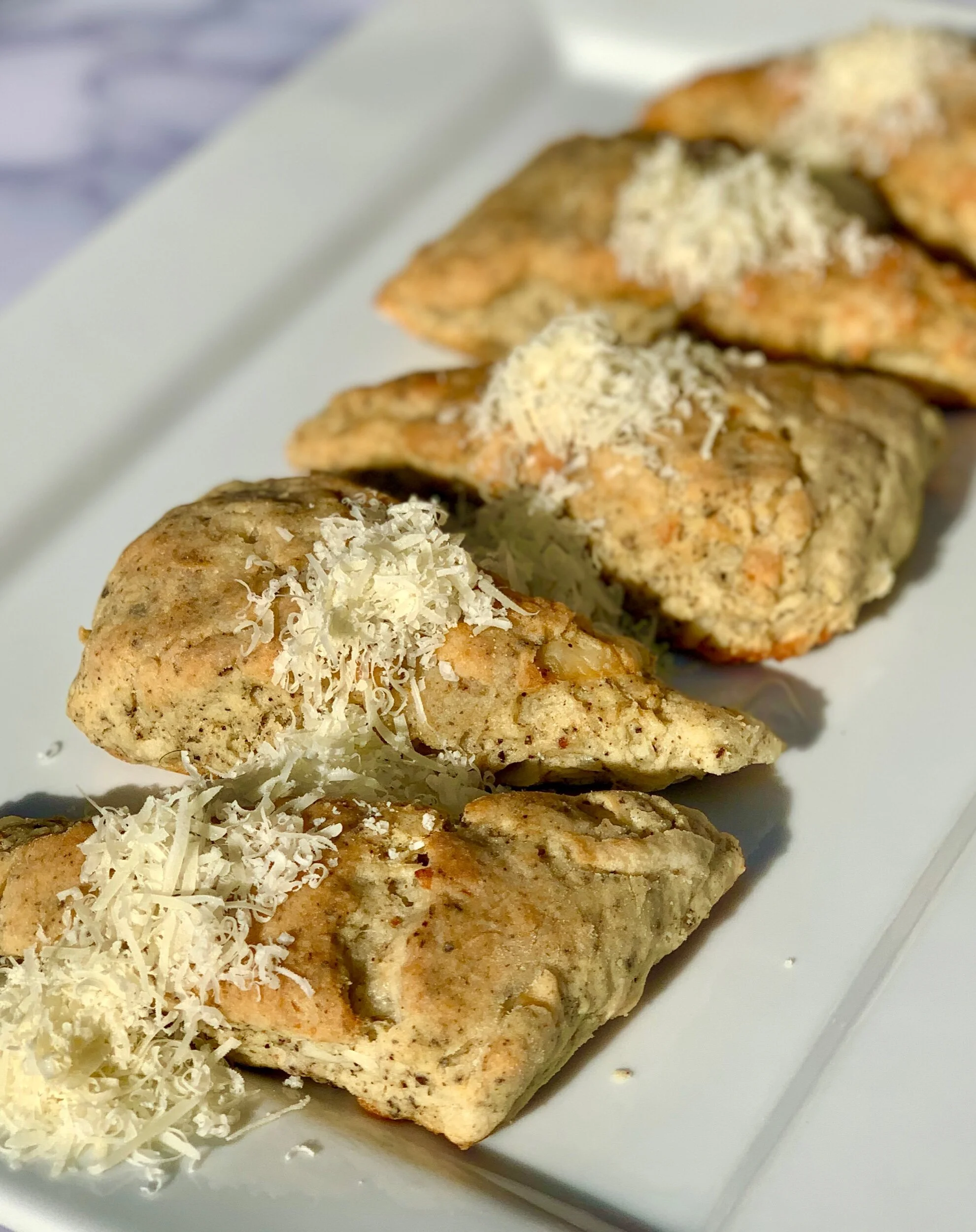 “Black & White” Scones (Black Peppercorns & White Cheddar)