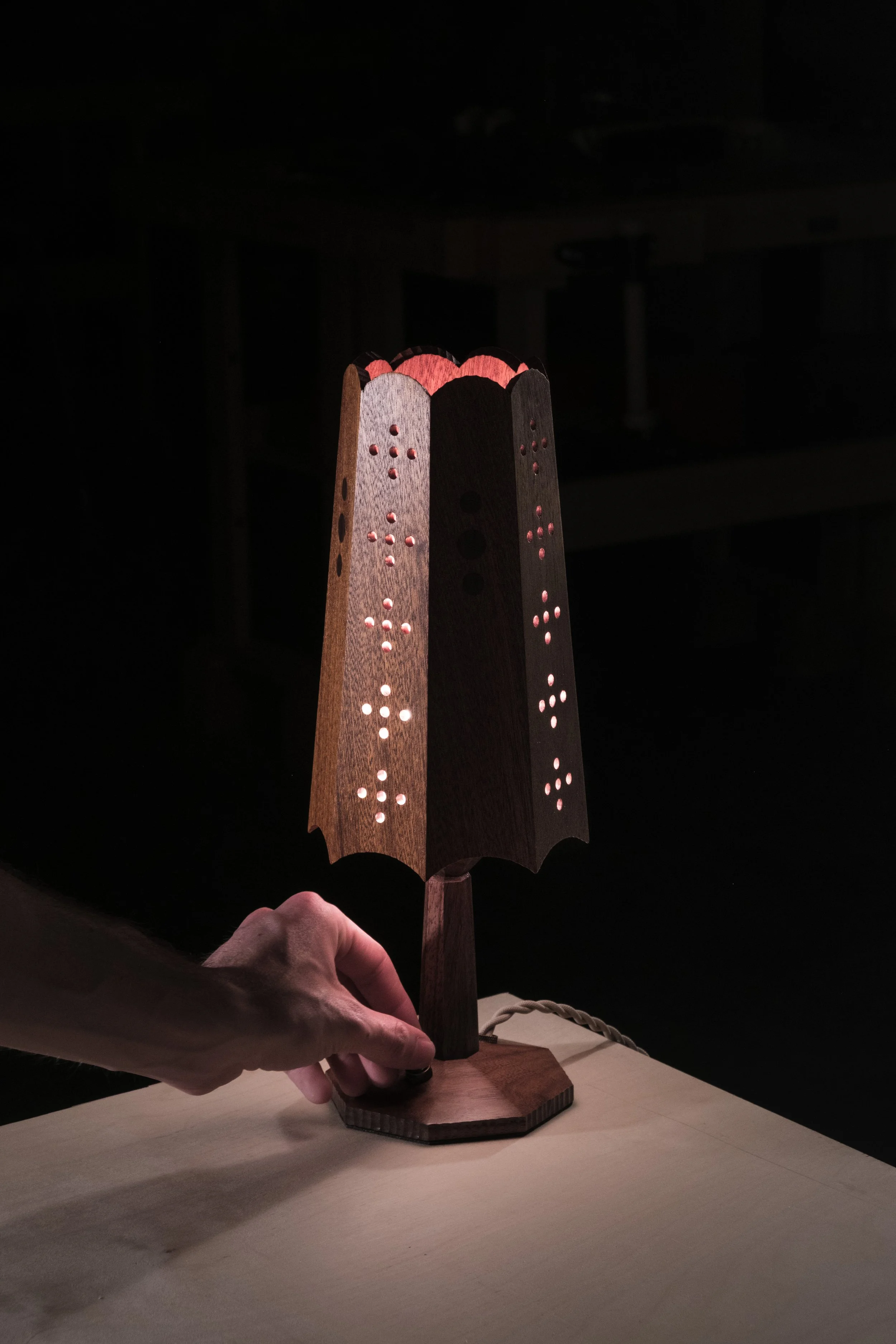Pontiffs Desk Lamp 3.jpg