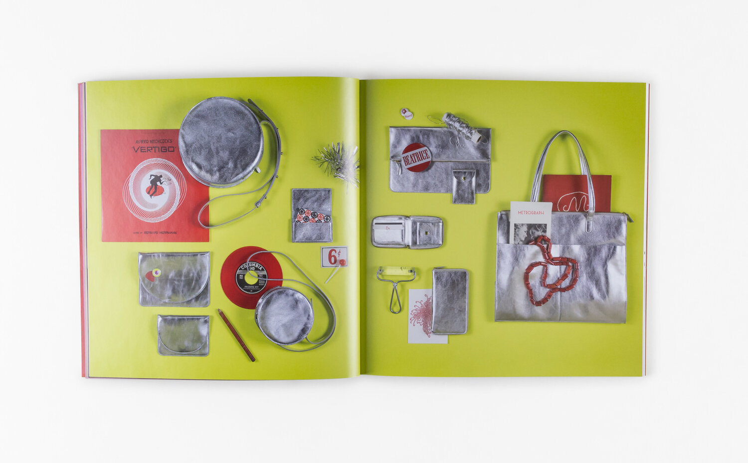 AM_catalog_spread_1_web_r5.jpg