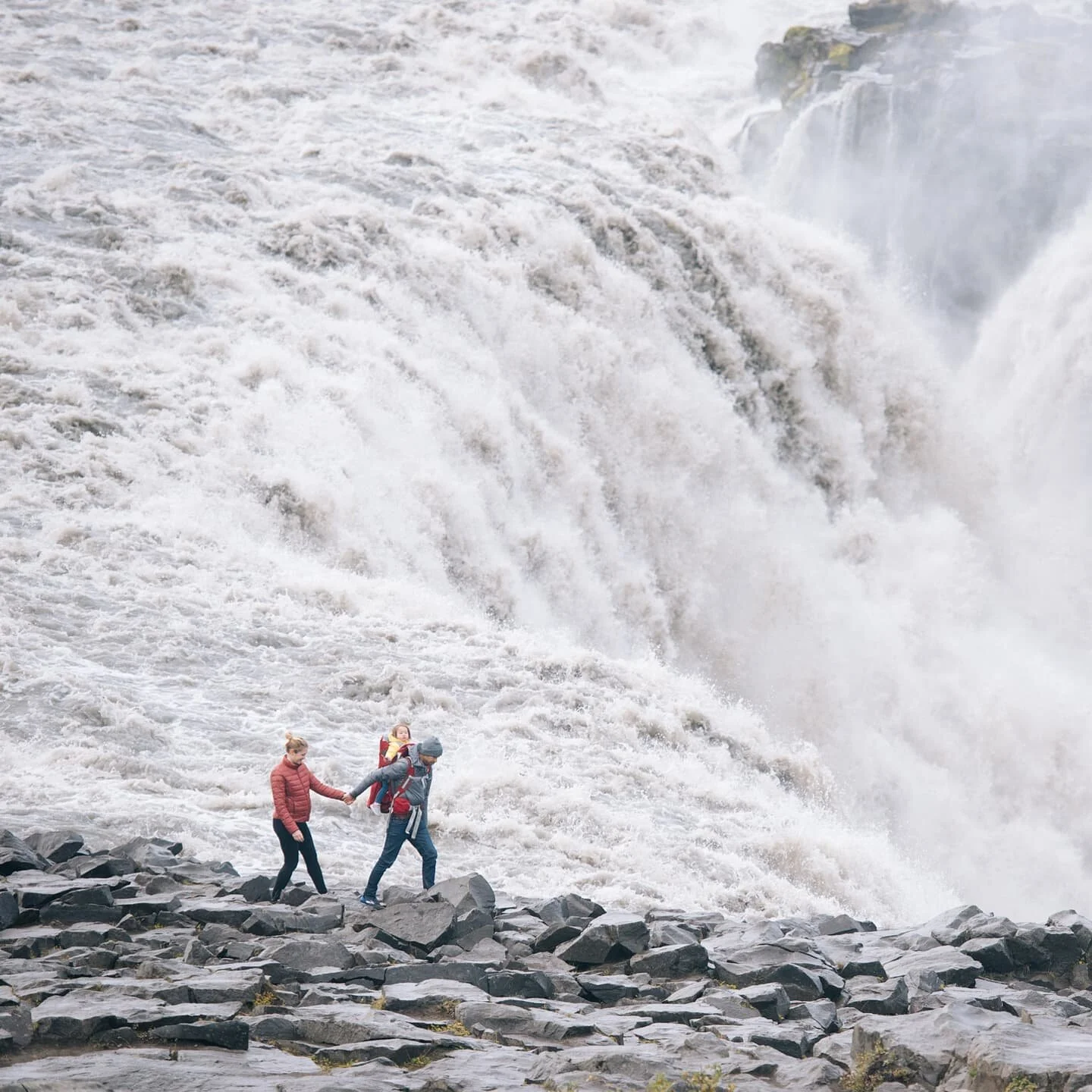 Don't look down! 🙈
-
#dettifoss #dettifosswaterfall #icelandwaterfall #visiticeland #traveliceland #travelwithkids #seetheworld #worldtravel #icelandphotography #nikonphotography #nikonnofilter