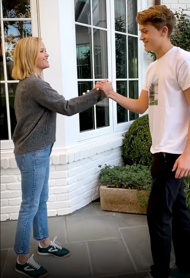 reese witherspoon tretorn sneakers