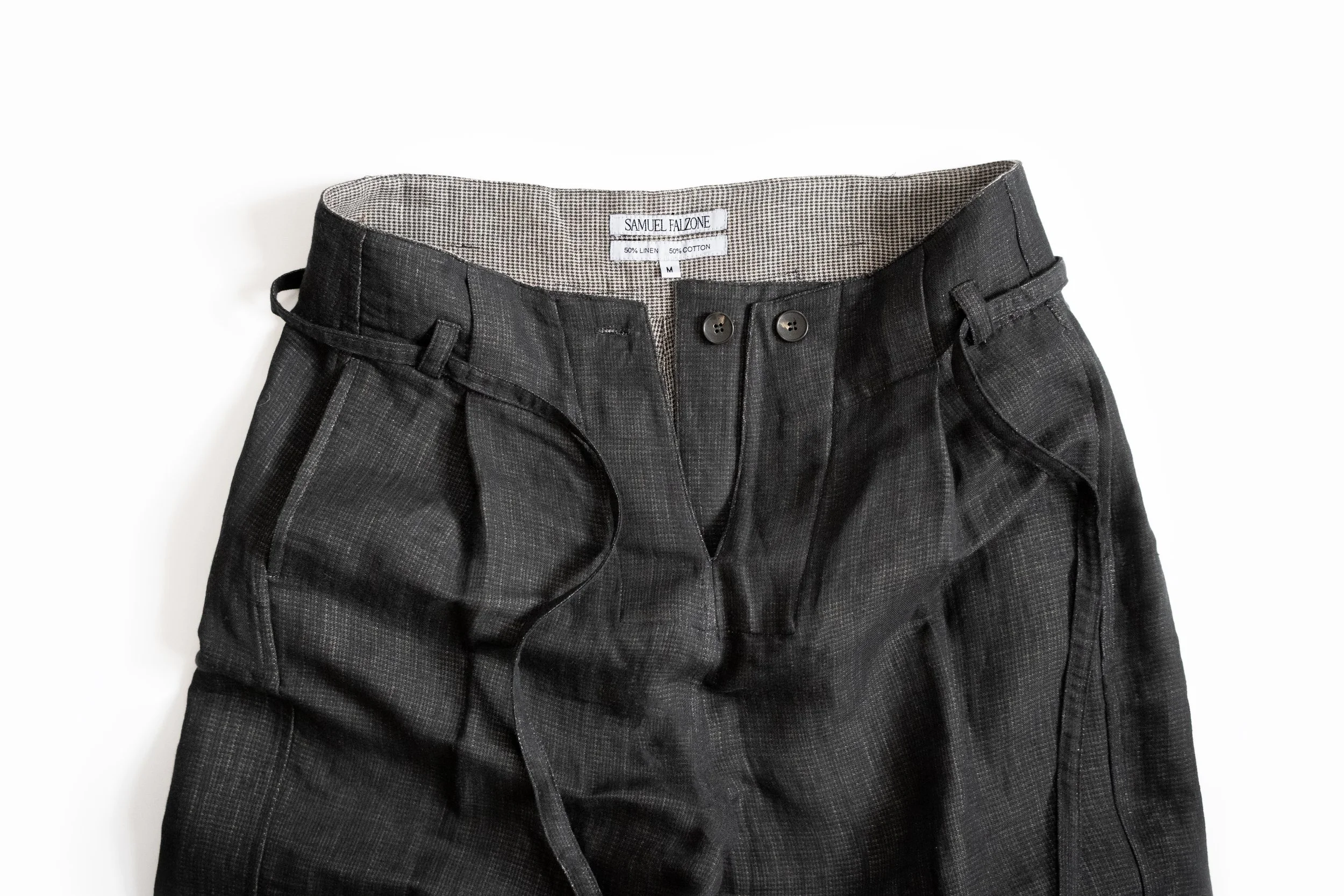 Black-Front-Relaxed.jpg