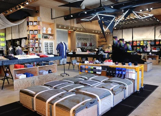Nike-Store-interior.jpg