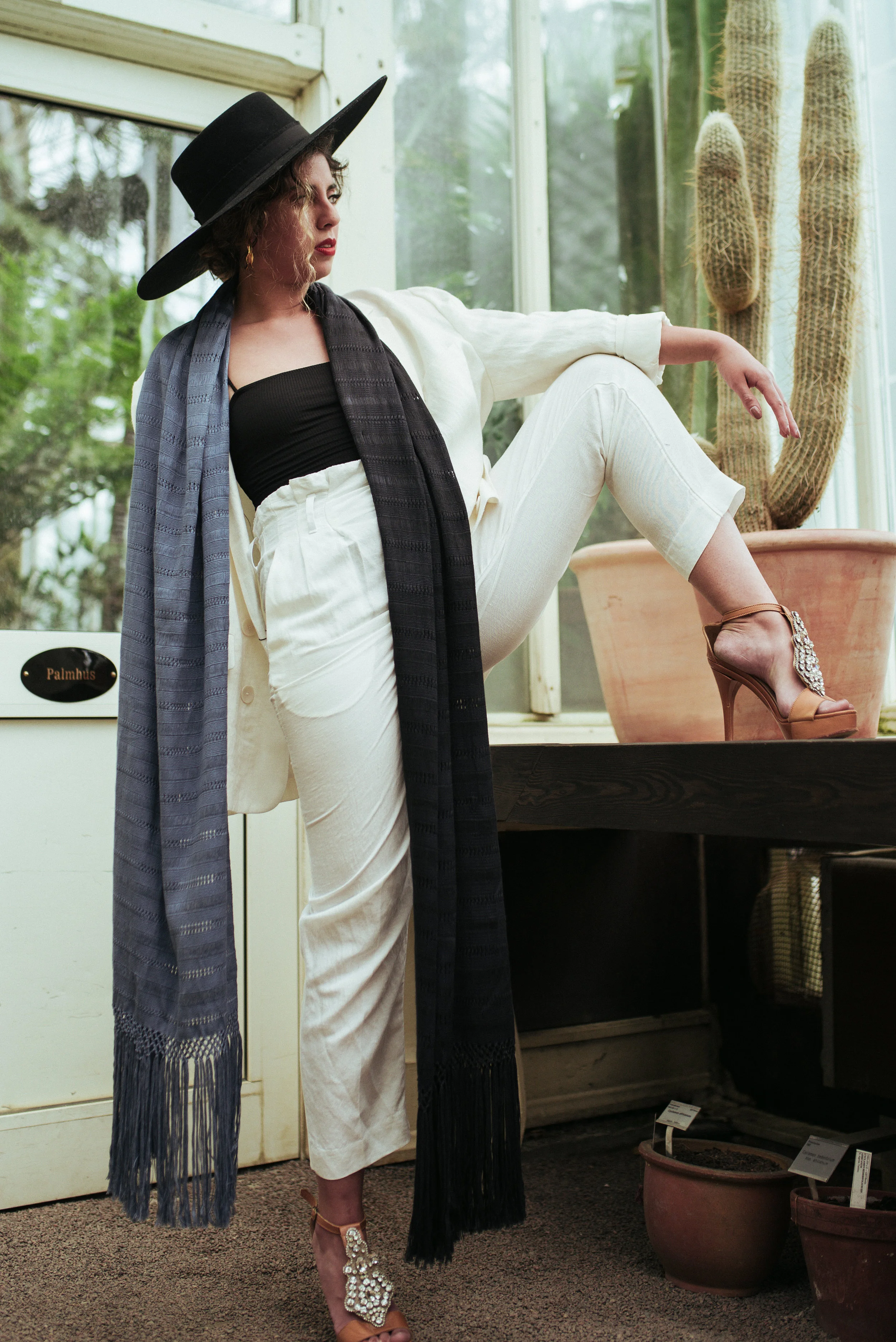 Evelin Scarf in Grey &amp; Black