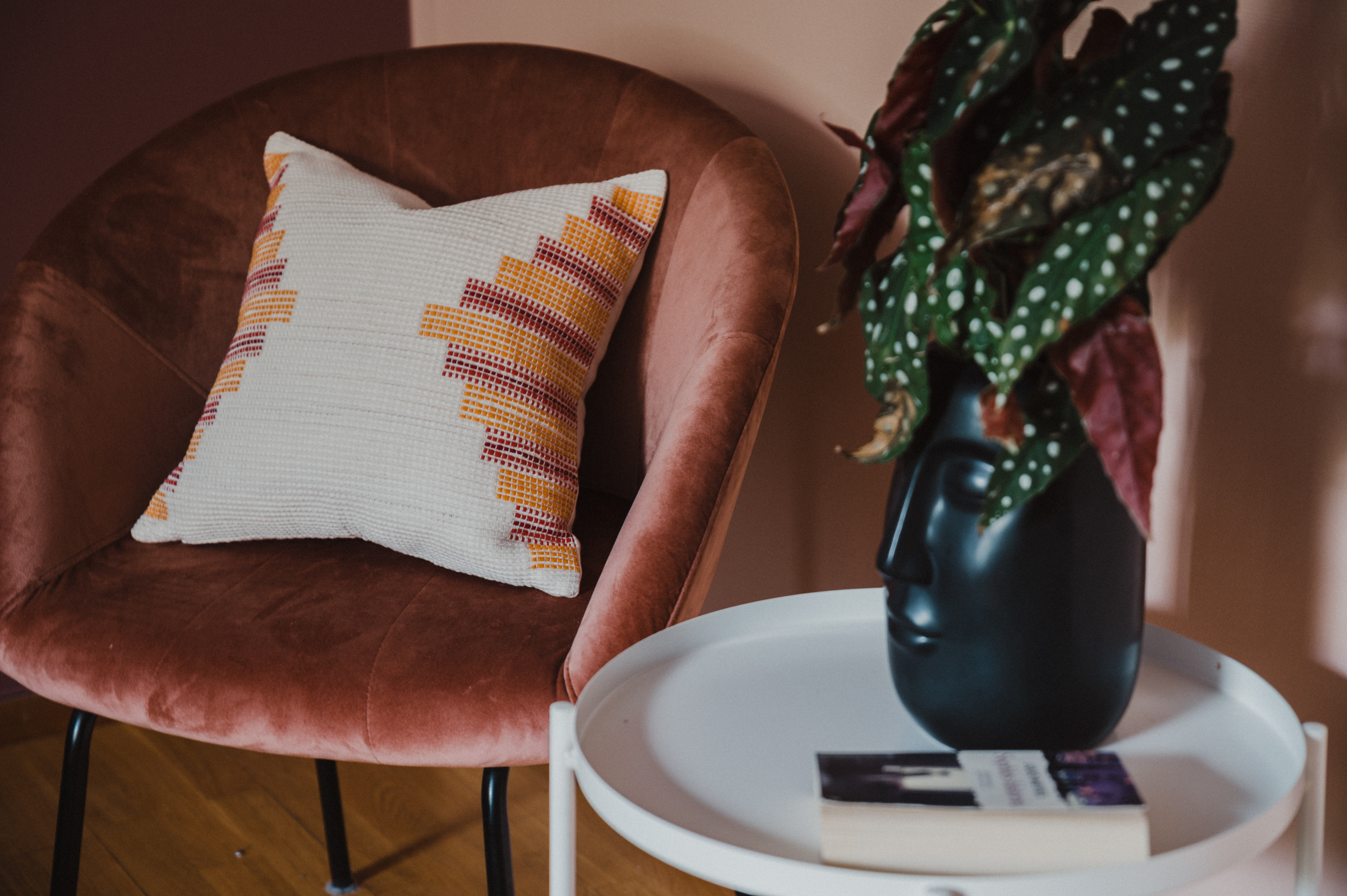 brocade_pillow_woven_backstraploom_scandi_design.png