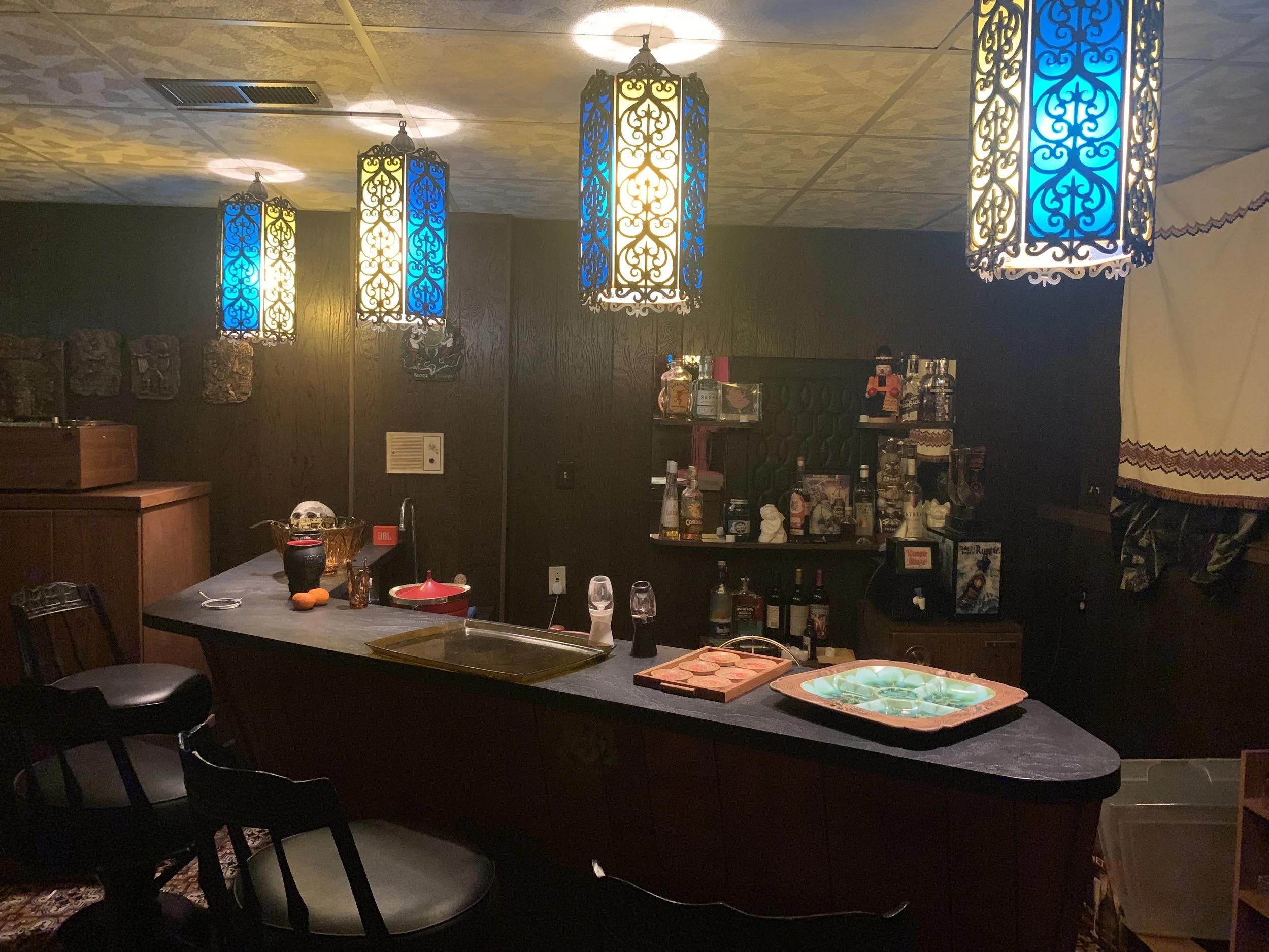 bar.jpg