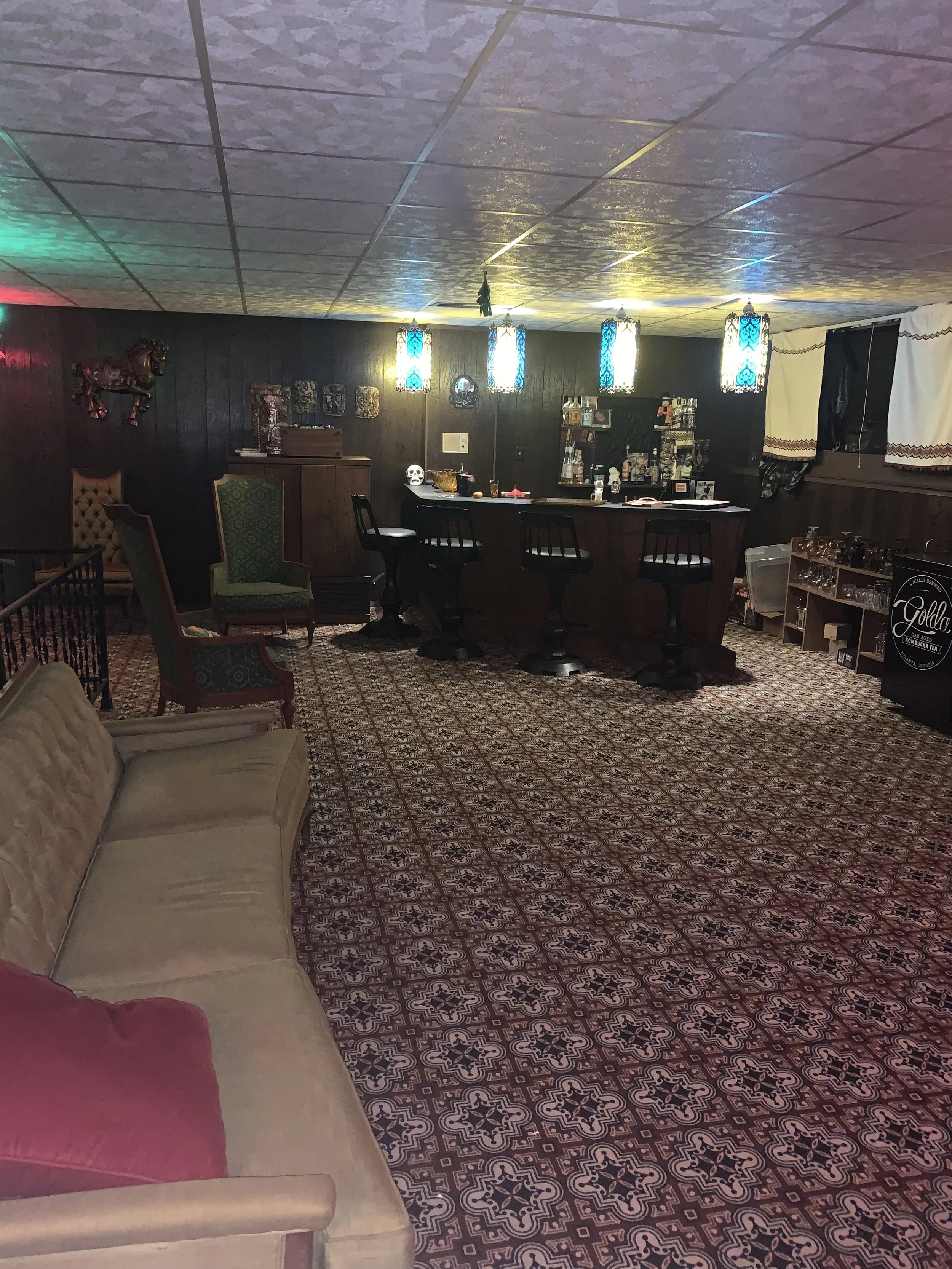 bar2.jpg