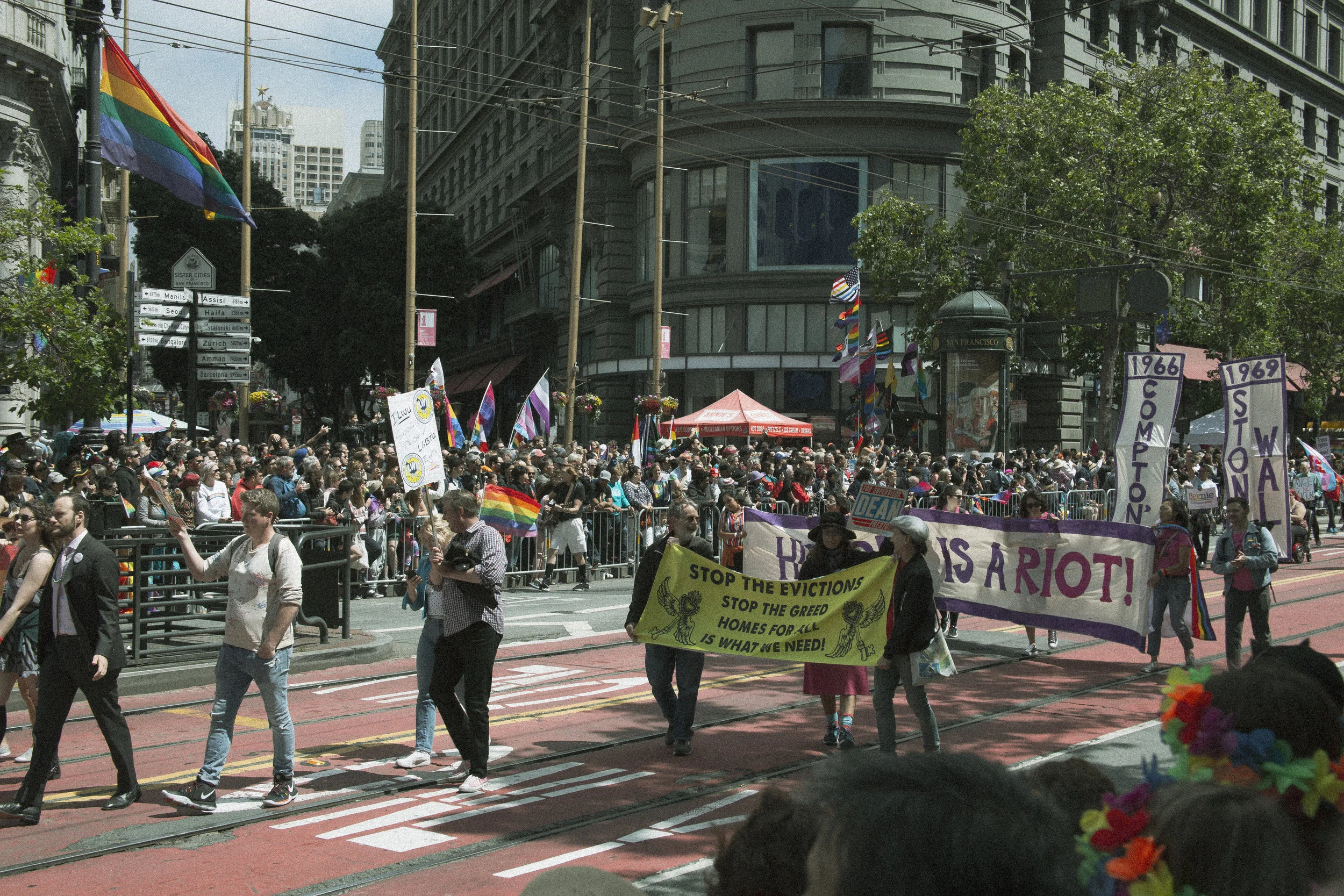 S_prideparade8.JPG