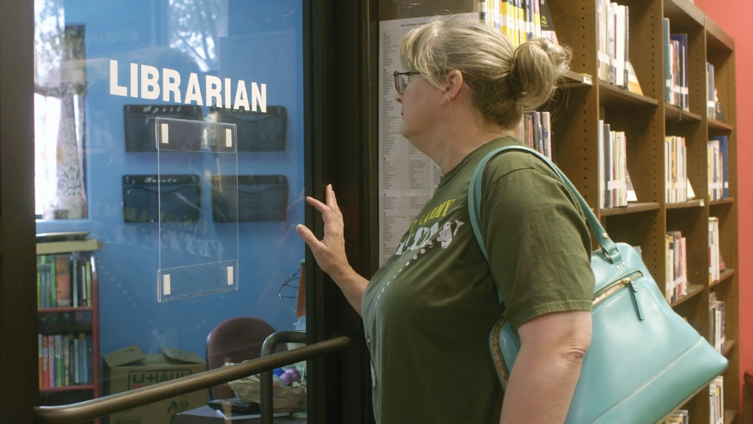 thelibrarians_still_01_office_credit_amy_bench.png